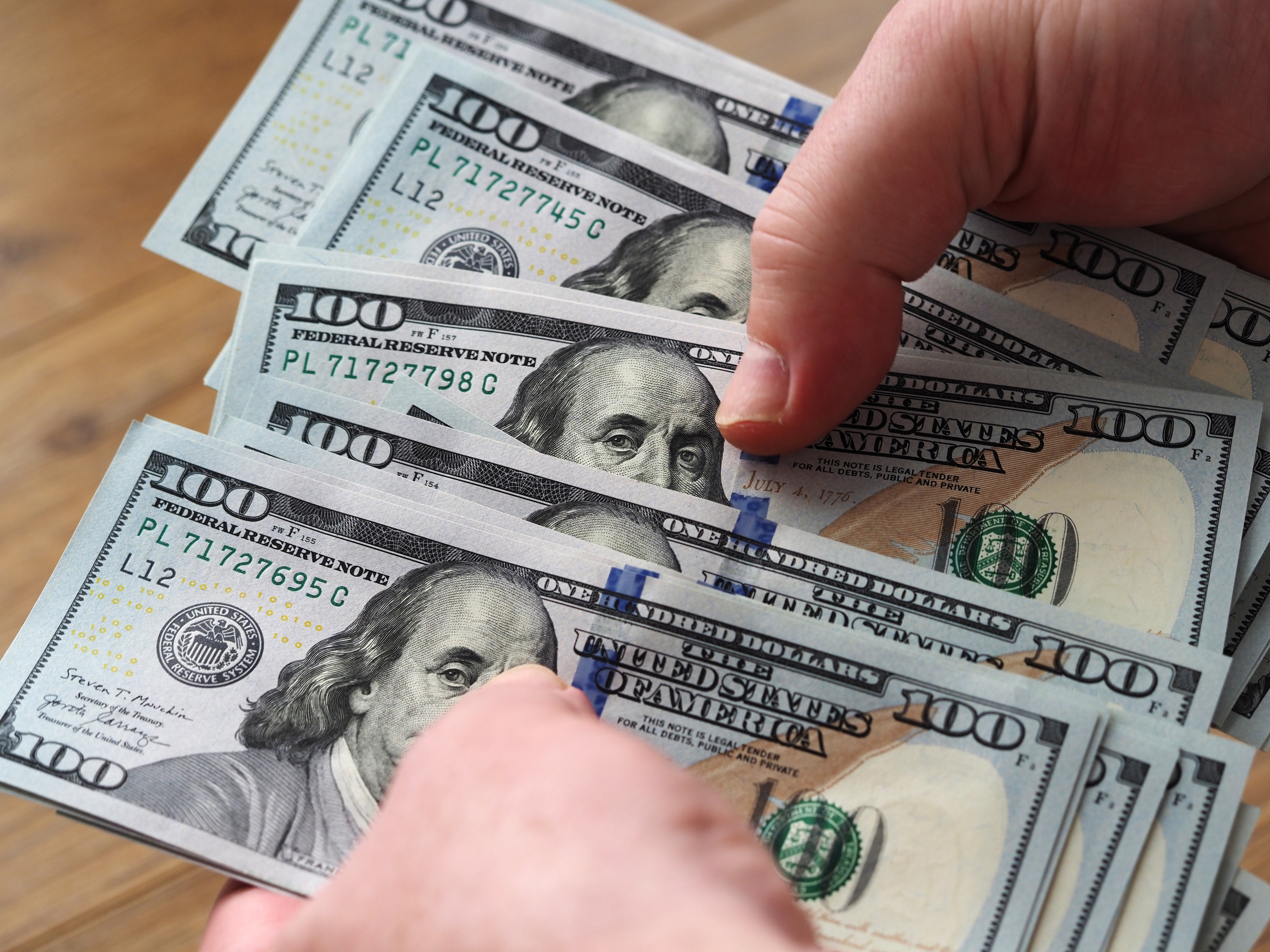 Michael Burry vs. Cathie Wood