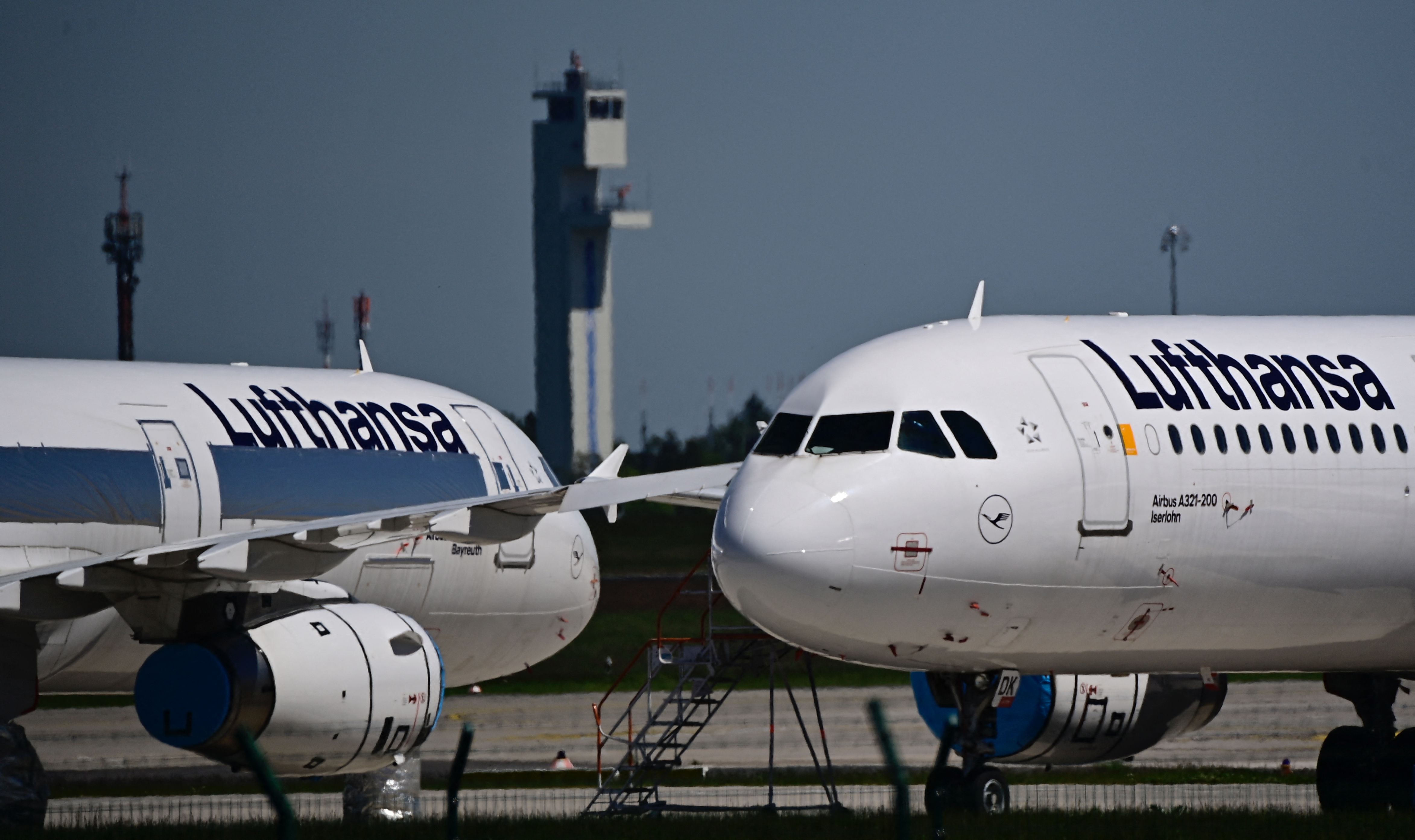 On Thursday, German flagship carrier Lufthansa Group gave an upbeat forecast on air travel, saying the Delta variant is no reason for concern.