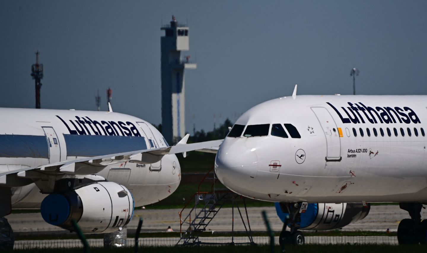 Shaking off the Delta strain, European carriers grow cautiously bullish on air travel