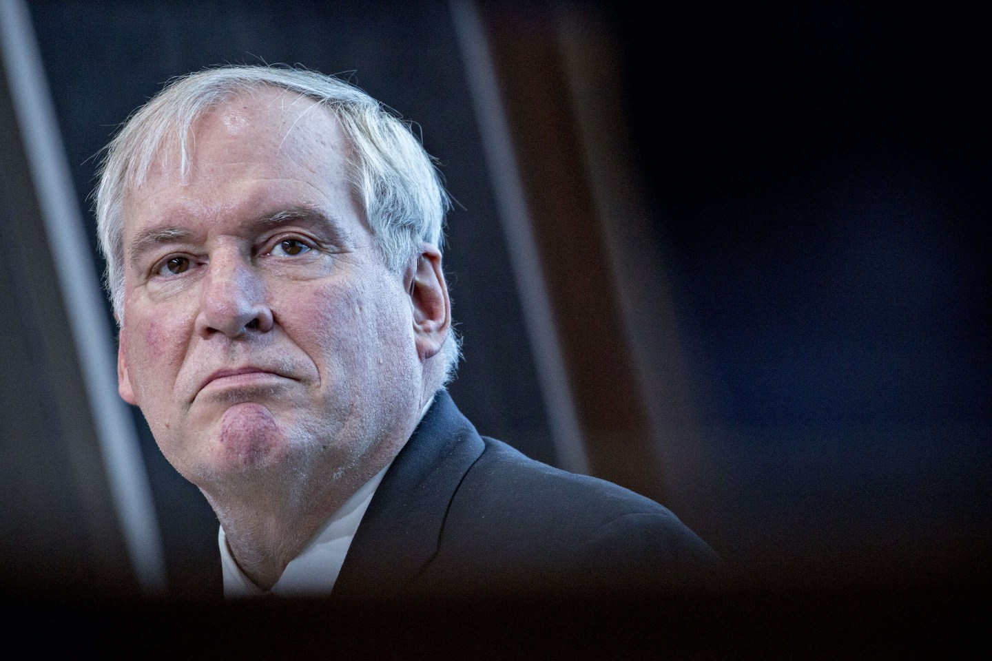 Boston Federal Reserve president Eric Rosengren retires early citing health reasons