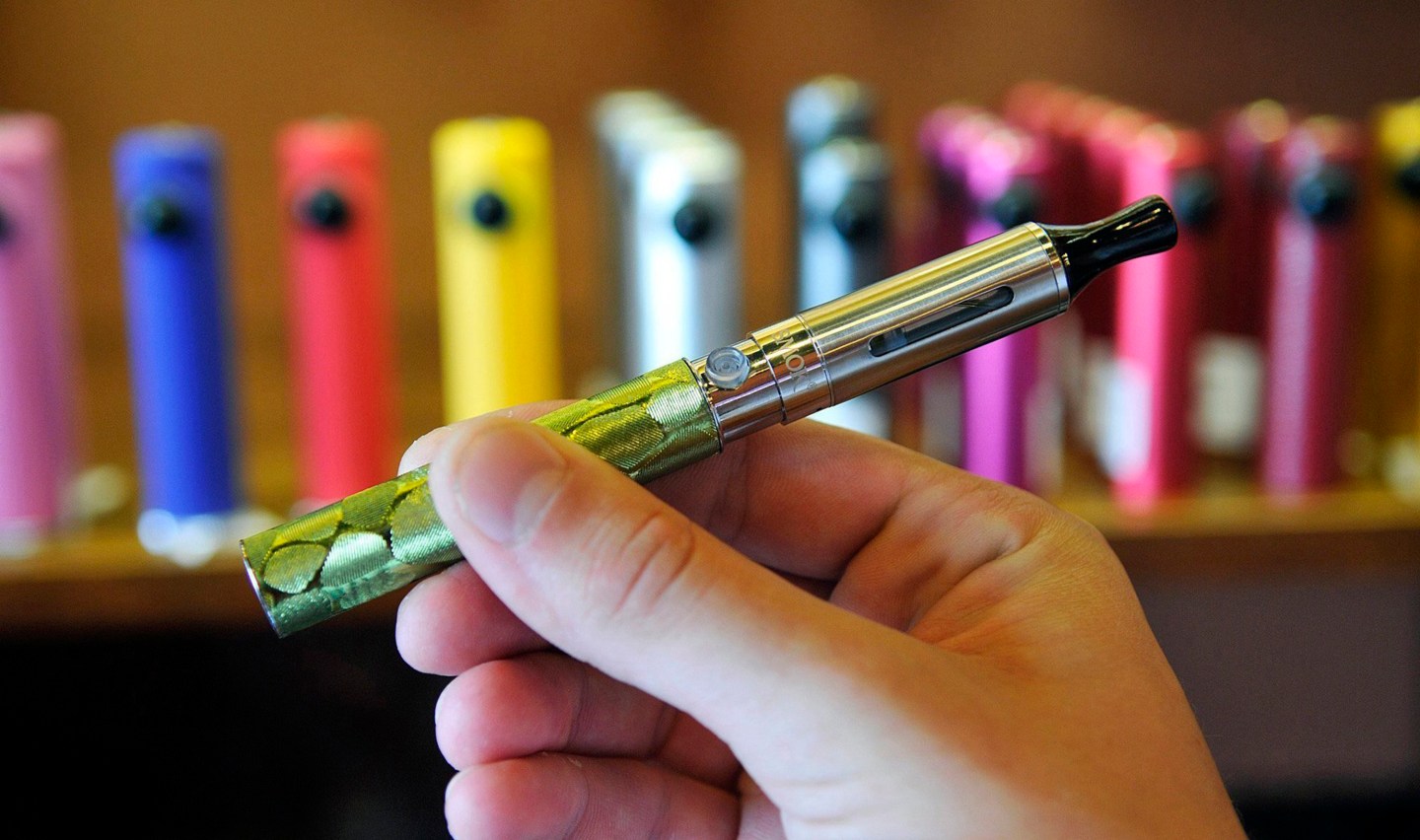 Teen vapers have few tools for quitting, despite growing health crisis