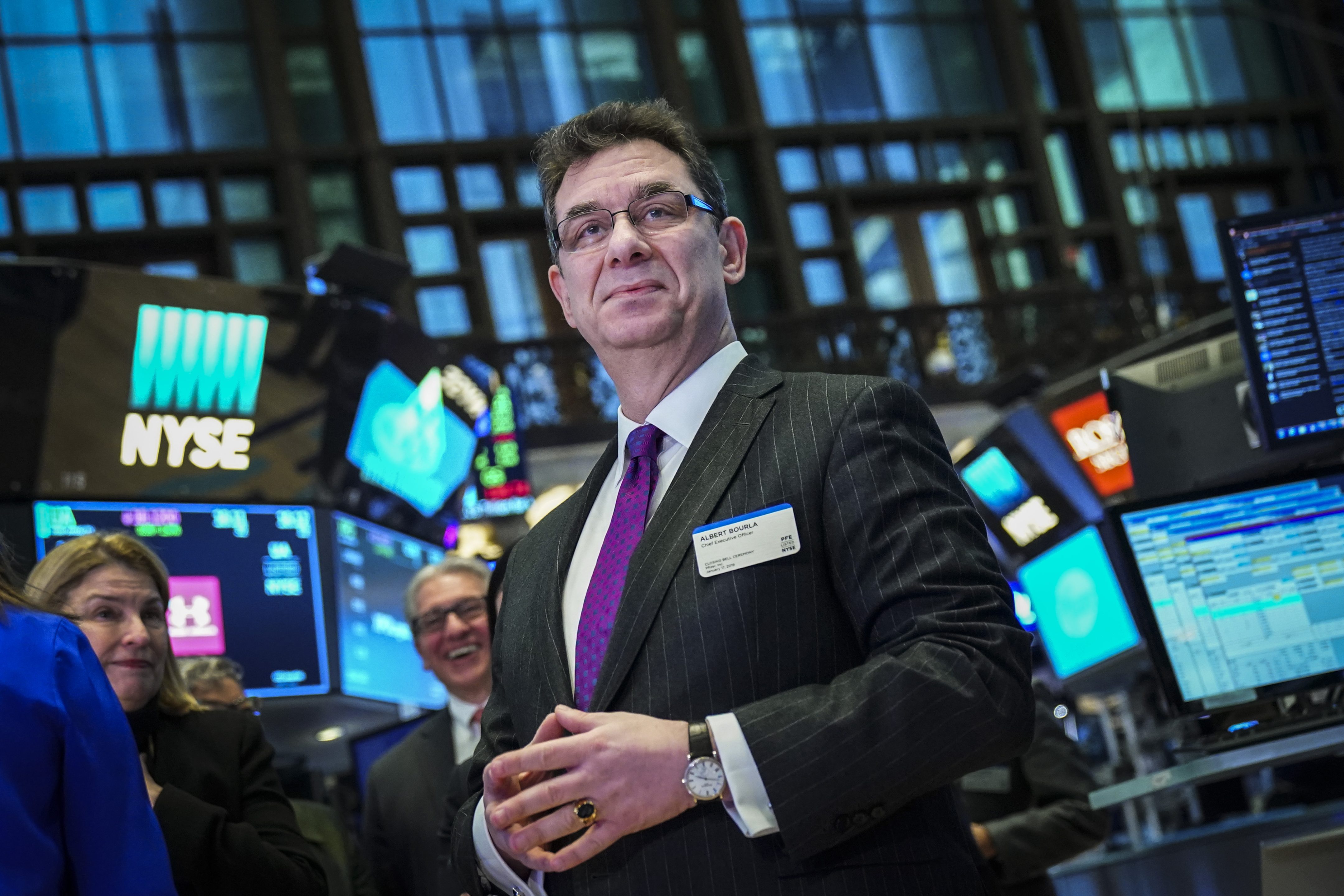 Pfizer CEO Albert Bourla says new oral antiviral pill is a “game-changer” in fight against COVID-19 and reduces the risk of hospitalizations and deaths by 89% among patients.