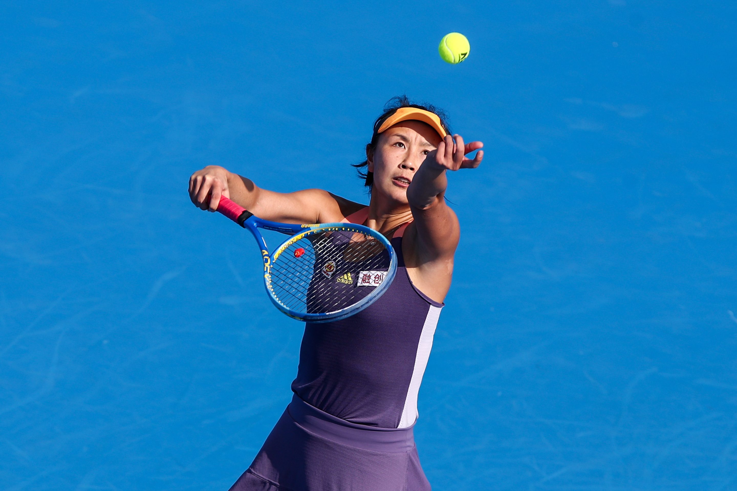 Peng Shuai spoke to IOC president Thomas Bach on Sunday, but the WTA says it remains concerned about her health and safety.