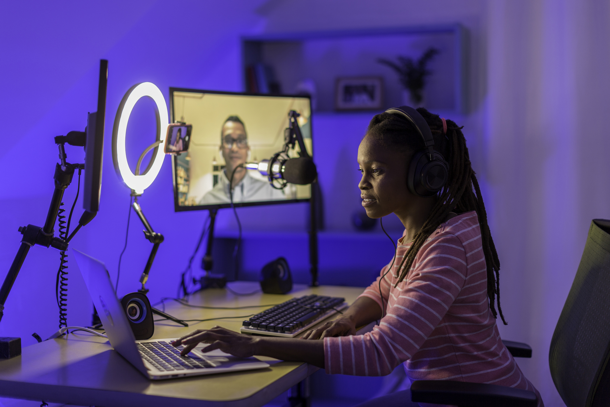 But being a creator requires some tools for producing content. Here’s some gifts to help the aspiring influencer in your life get started.