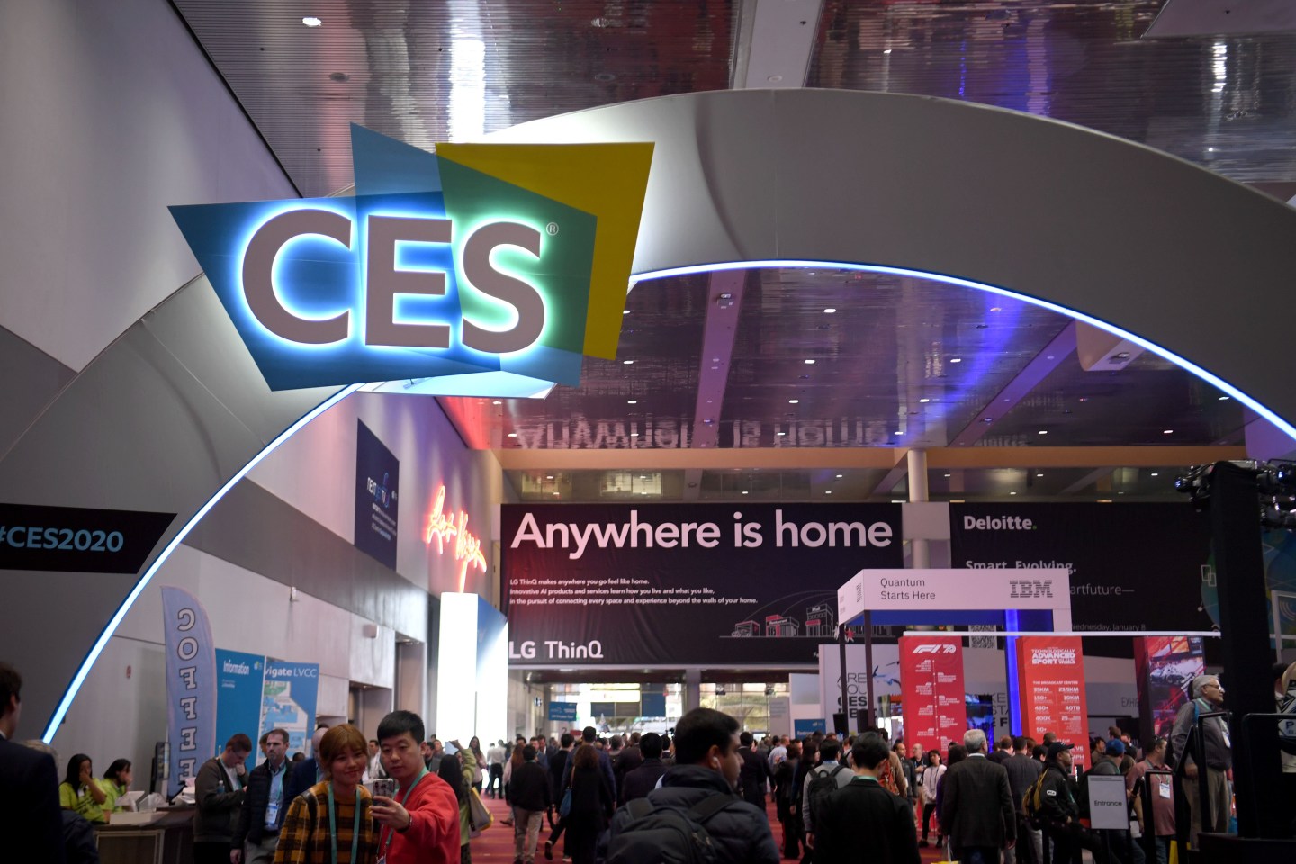 Omicron threatens to pull the plug on the tech industry’s annual pilgrimage to the CES trade show