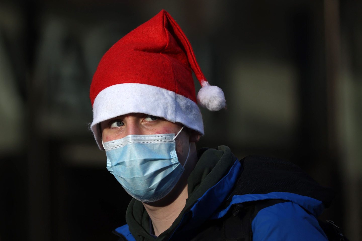 BRITAIN-HEALTH-VIRUS-CHRISTMAS