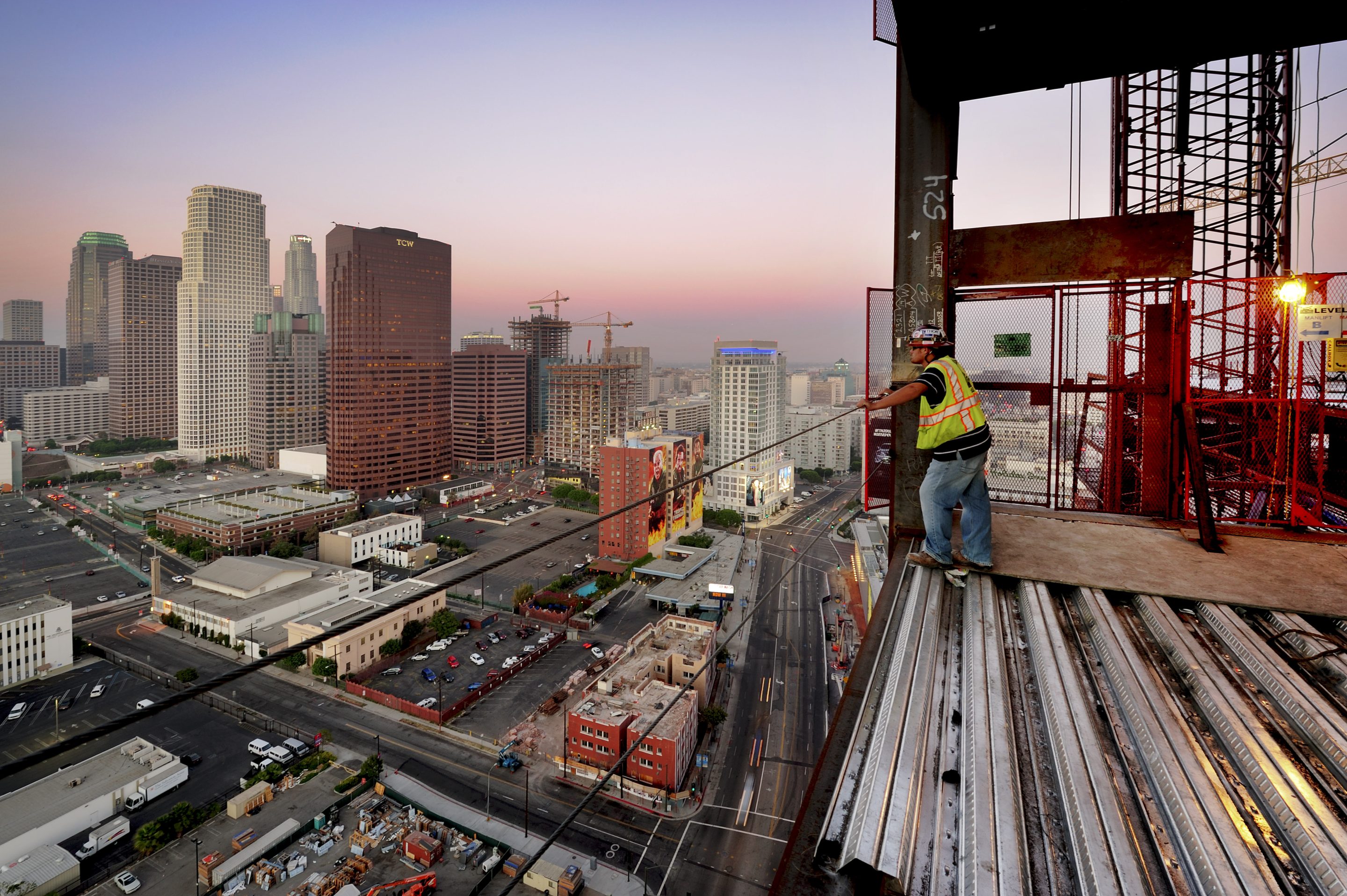 By using computer vision, drones, and A.I., startups can help contractors deliver on time and on budget.
