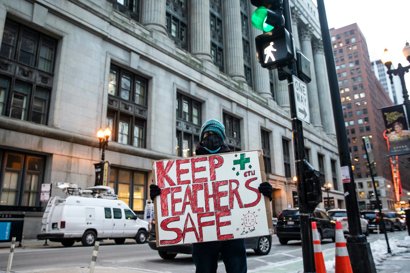 Chicago school closures Omicron