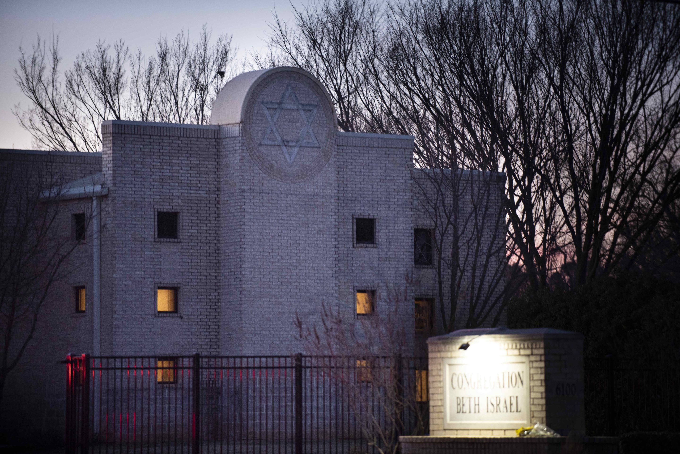 Congregation Beth Israel synagogue is shown on January 17, 2022 in Colleyville, Texas. A 44-year-old British national over the weekend stormed into the synagogue with a gun and held four people hostage for more than 10 hours.