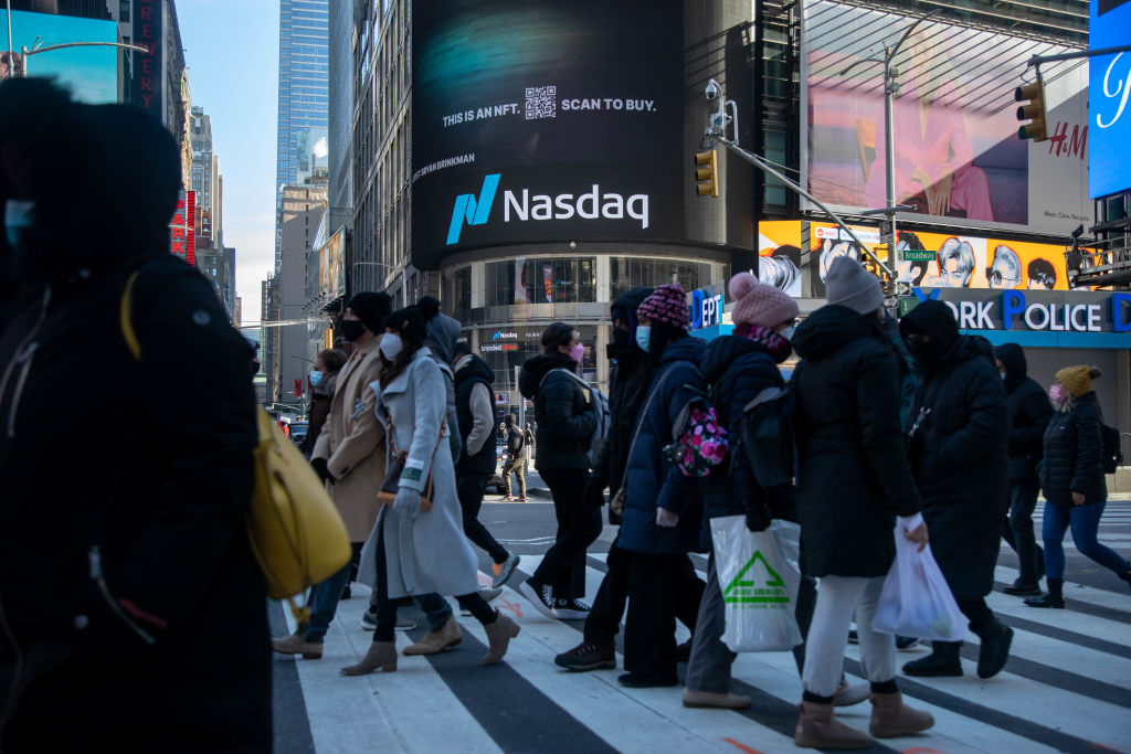Nasdaq’s unrelenting declines ring a dot-com bust alarm bell