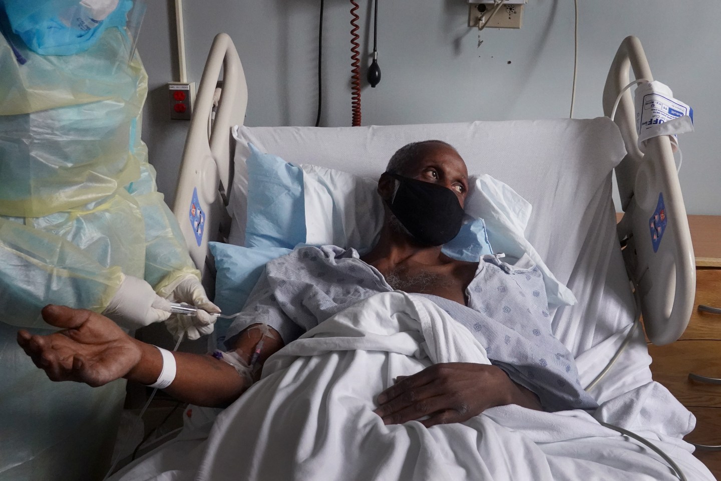 Black Americans were hospitalized at 4 times the rate of white ones during Omicron’s peak. Why Stealth Omicron could be even more devastating