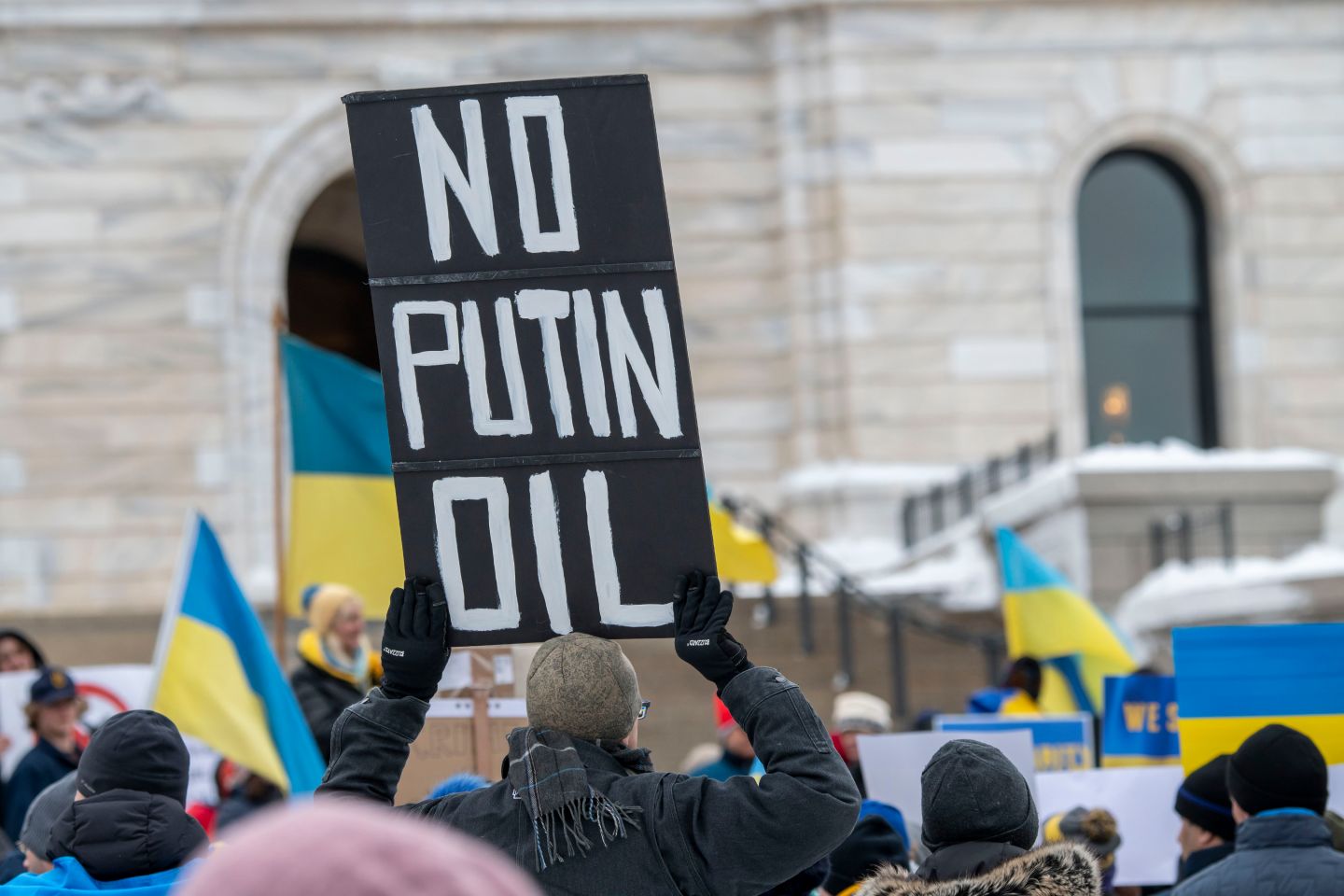Hydrogen power could help wean the world off Russian oil and gas sooner than you think
