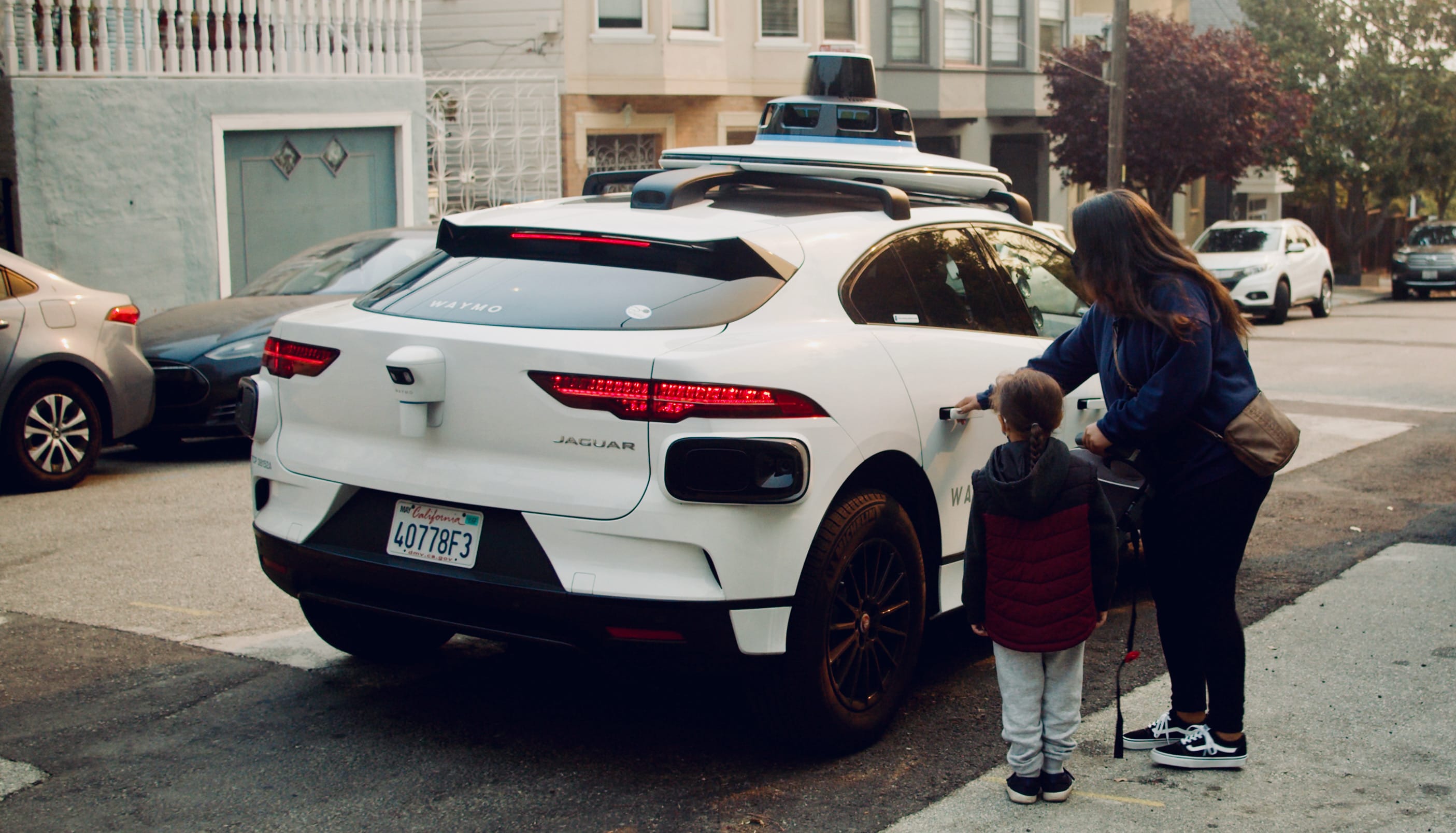 Waymo's soft launch of its robotaxi service challenge's GM's Cruise for leadership in this fledgling market.