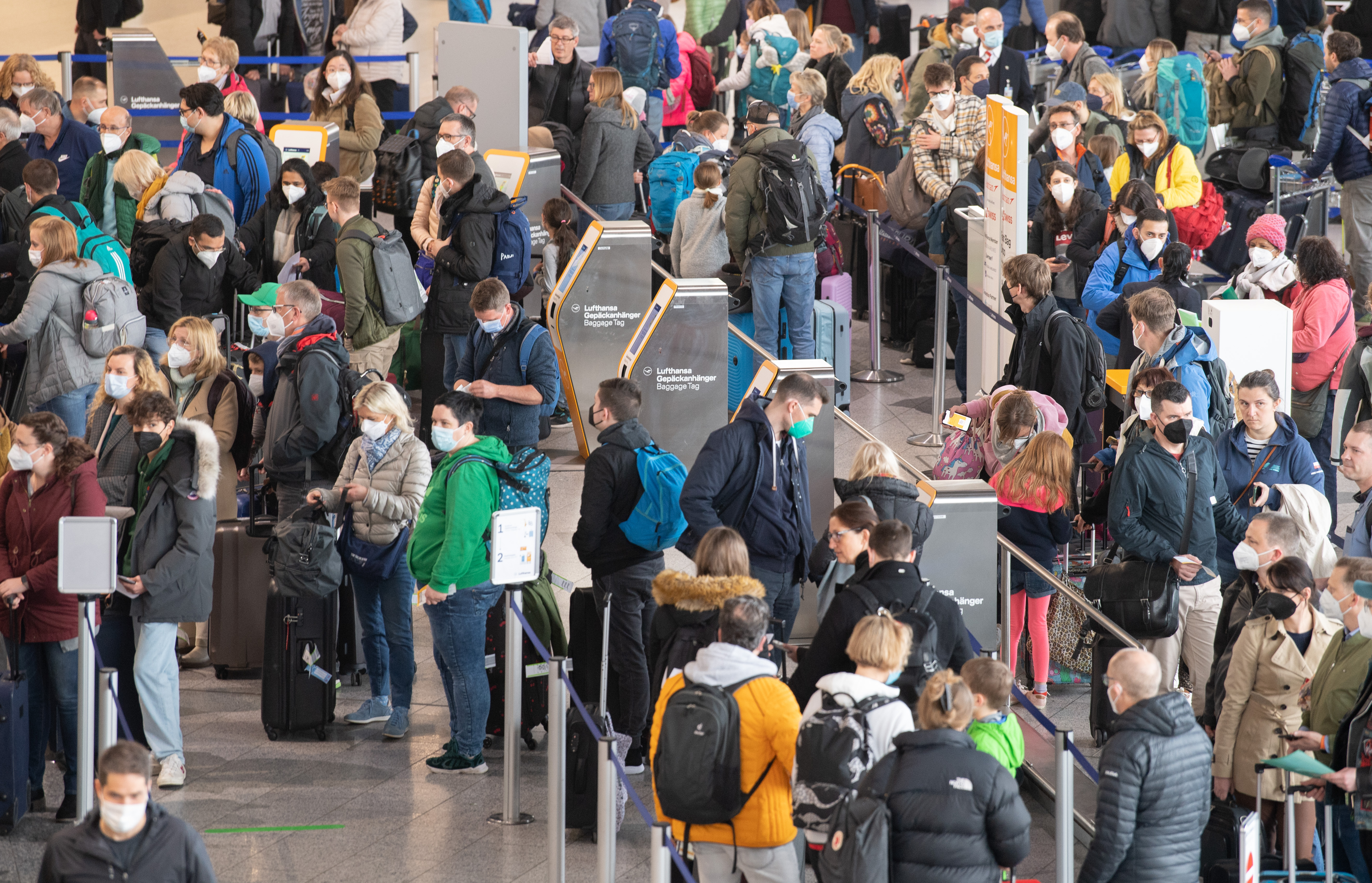 Understaffed airports and airlines from Australia to Europe are struggling to cope with a fresh rush of travelers, with long queues and flight disruptions expected to persist as the busy Easter weekend approaches.