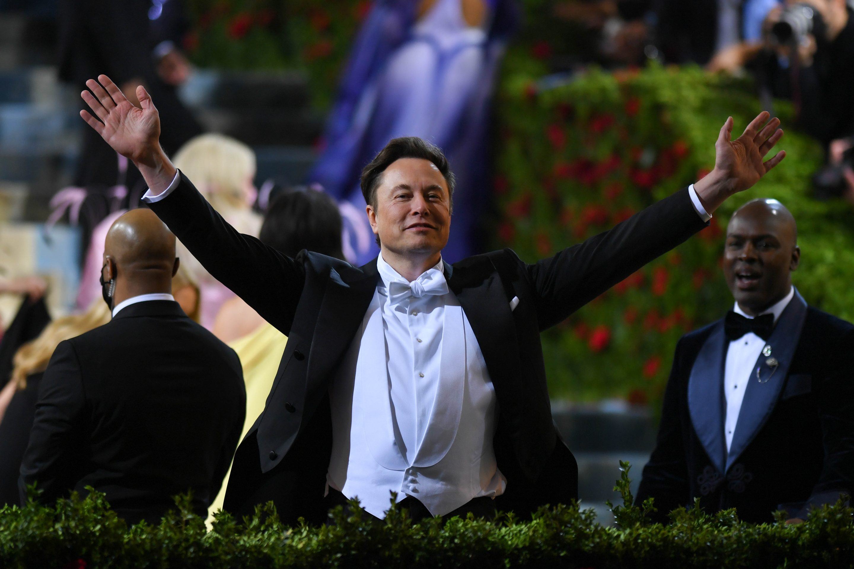 Twitter shareholders should be wary: Elon Musk could force the board into accepting a revised bid that would lop billions off the deal’s price tag.