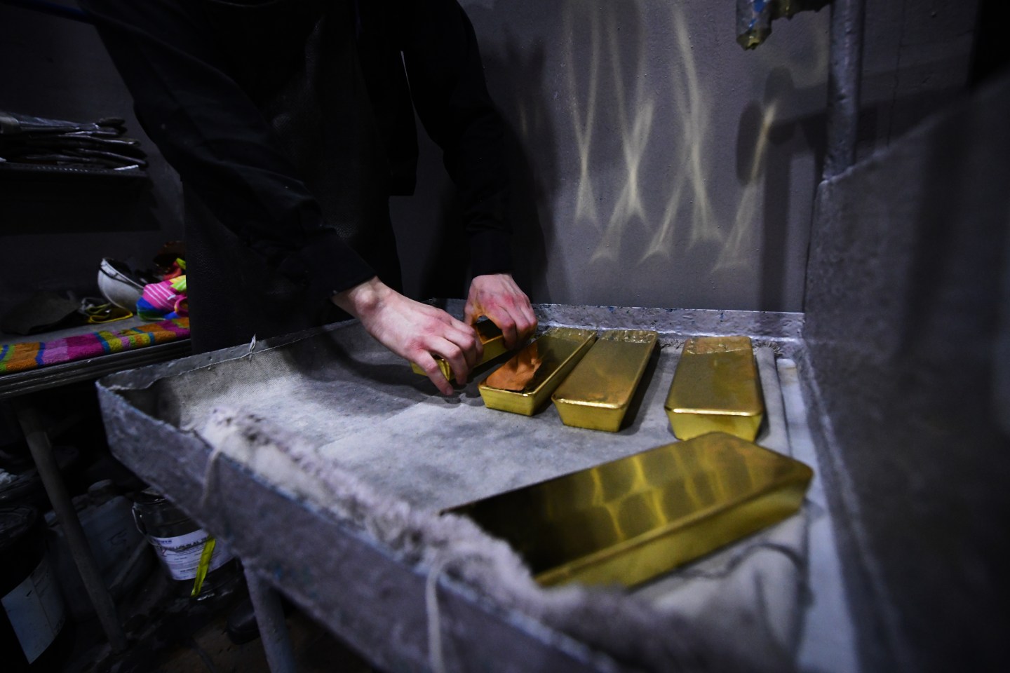 U.S., other G-7 nations to ban imports of new gold from Russia in move that will ‘directly hit Russian oligarchs,’ UK PM Johnson says