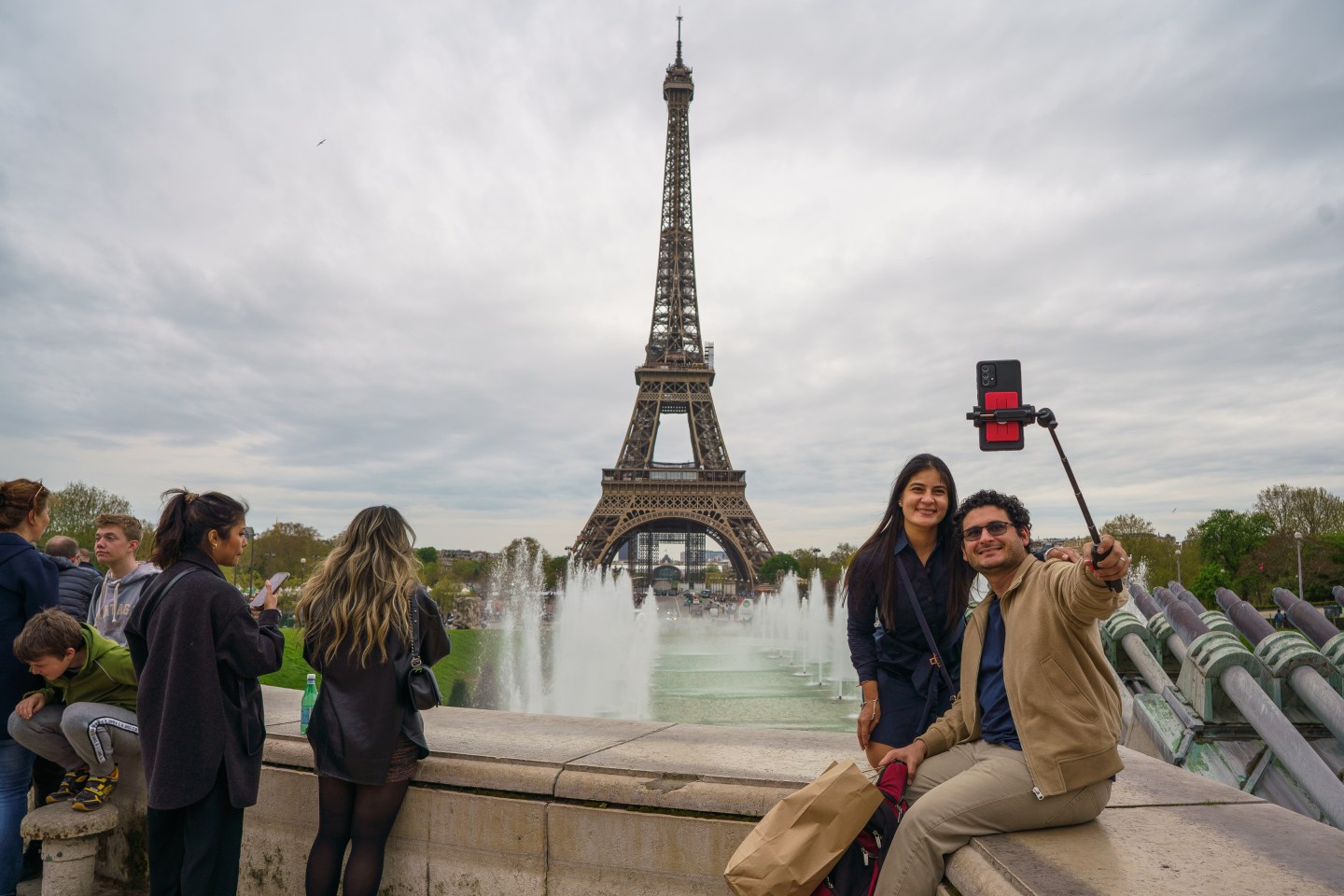 Tourists at Eiffel Tower.