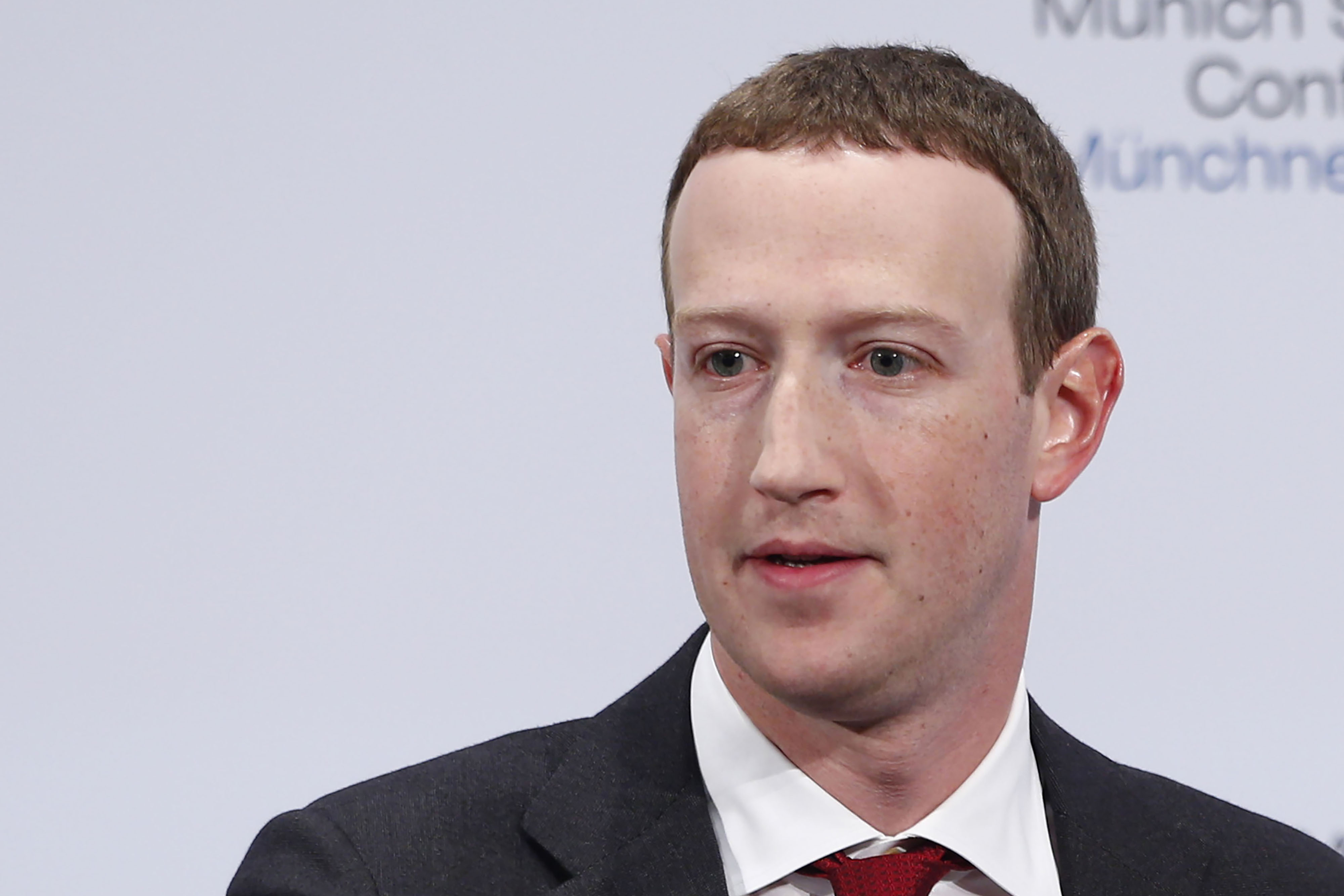 Meta CEO Mark Zuckerberg looking out into a crowd