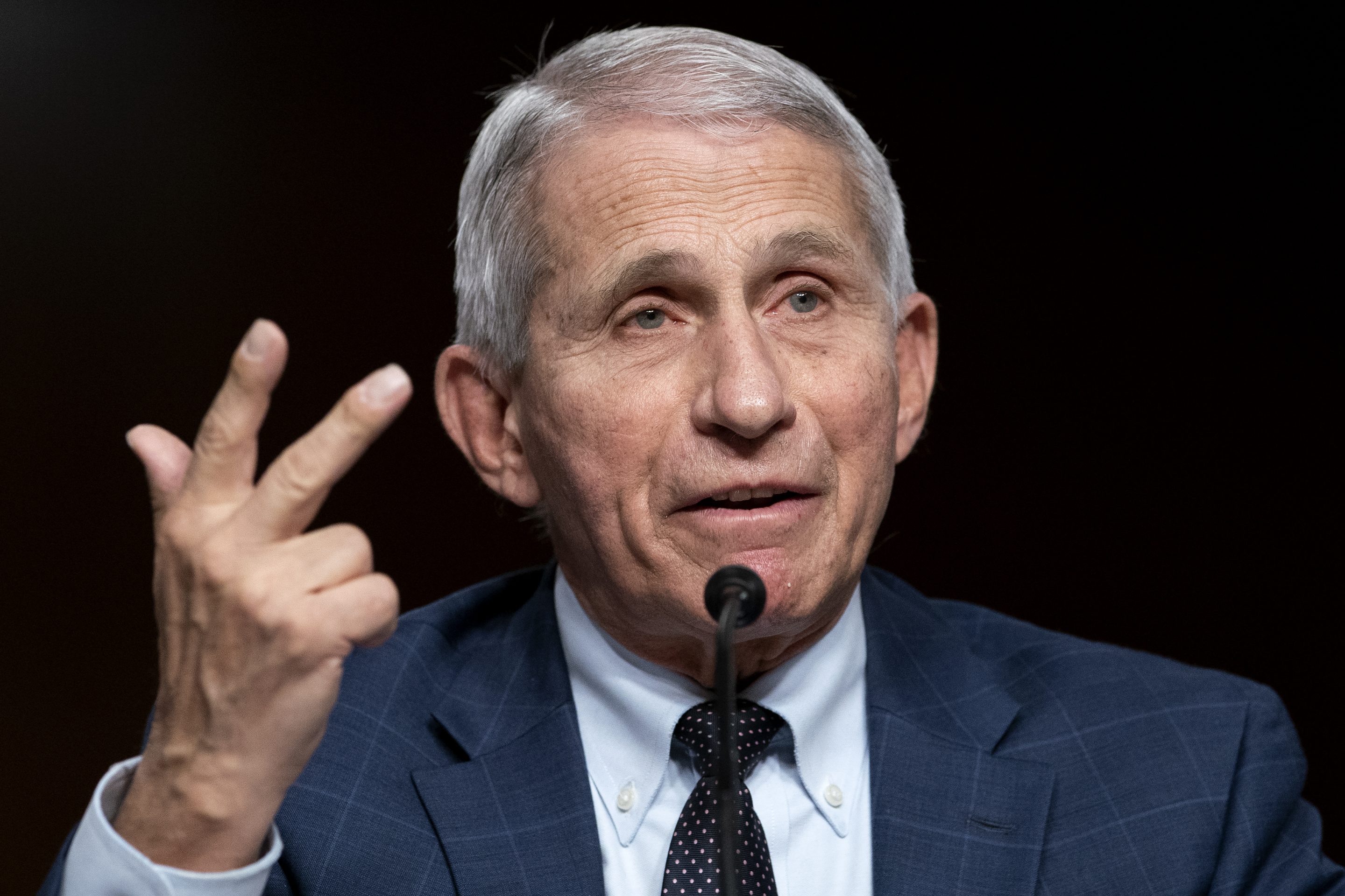 fauci-covid-booster-omicron