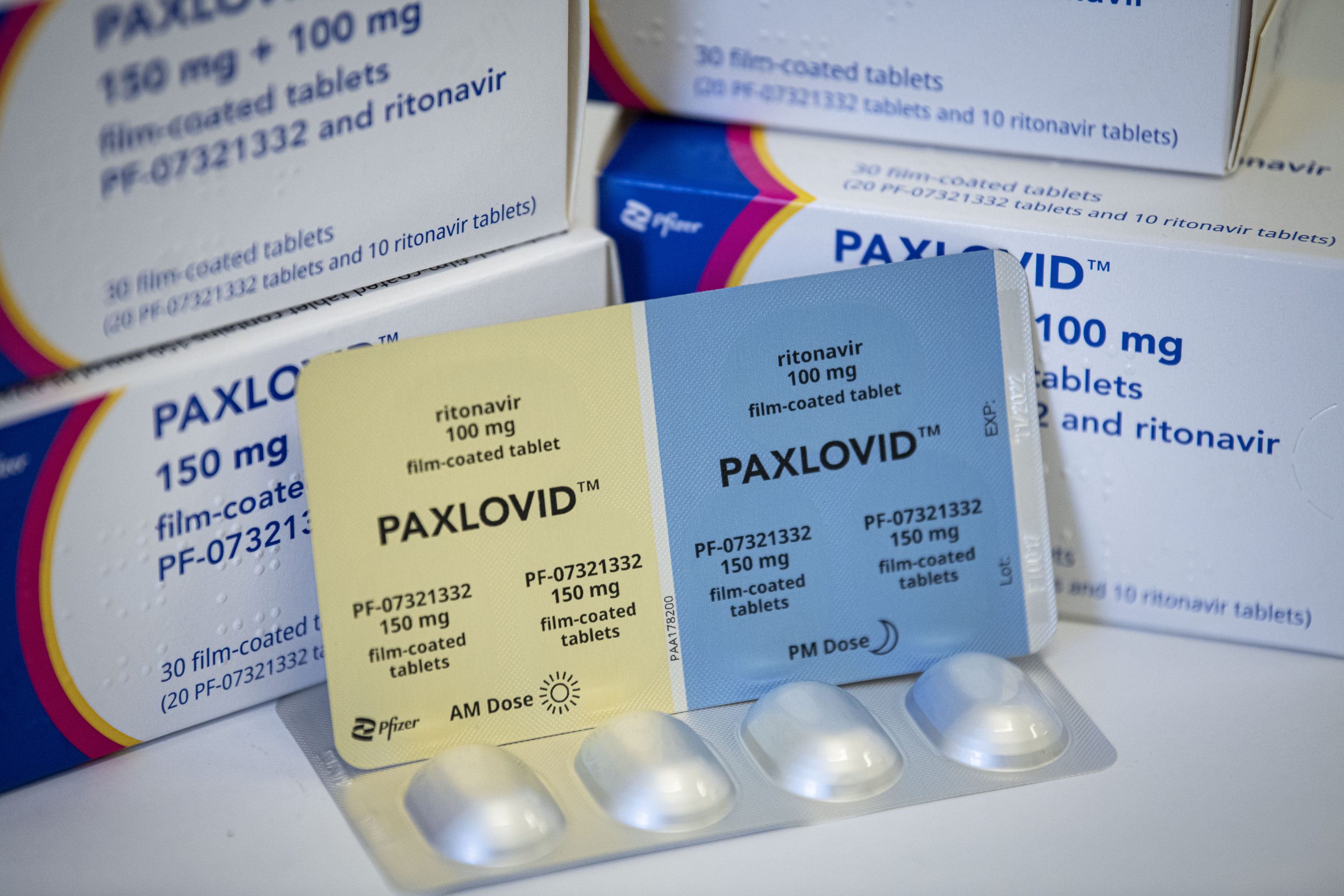 Paxlovid COVID-19 pill
