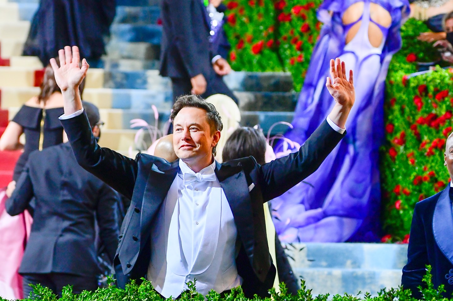 Elon Musk says he’s pulling out of his $44 billion Twitter deal