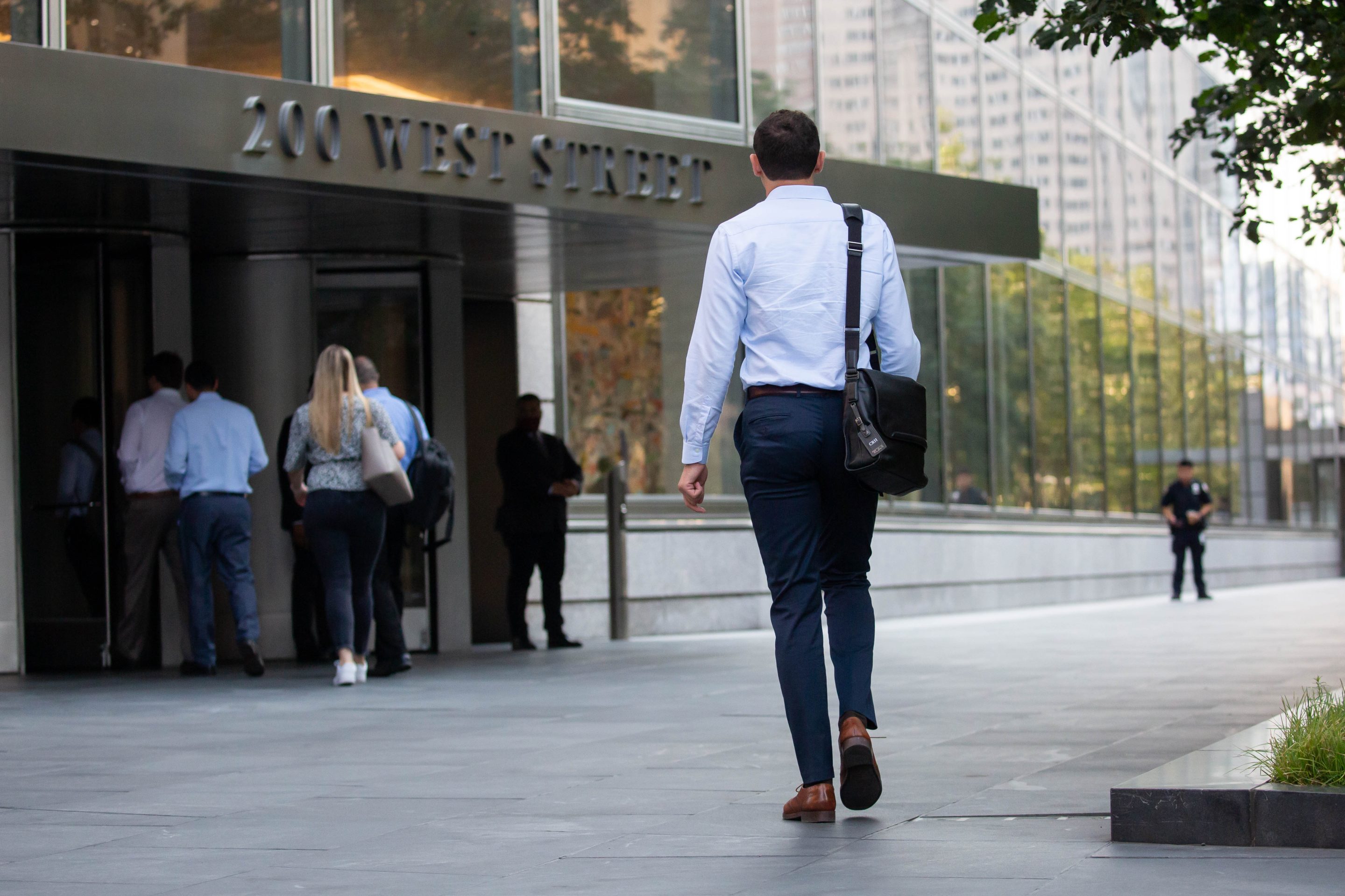 Goldman Sachs bankers return to office