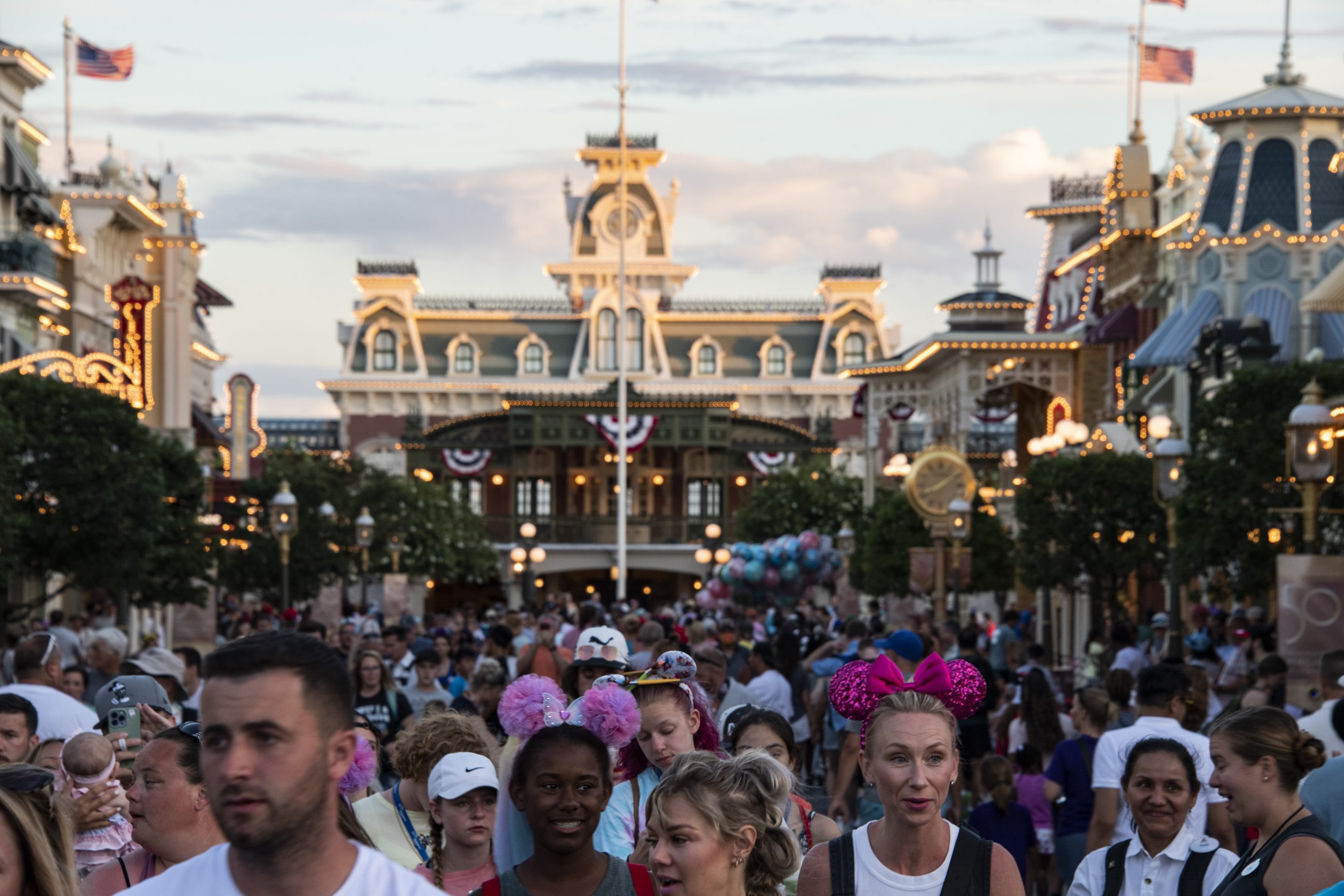 Pass-holder lawsuit targets Disney World’s current reservation system.