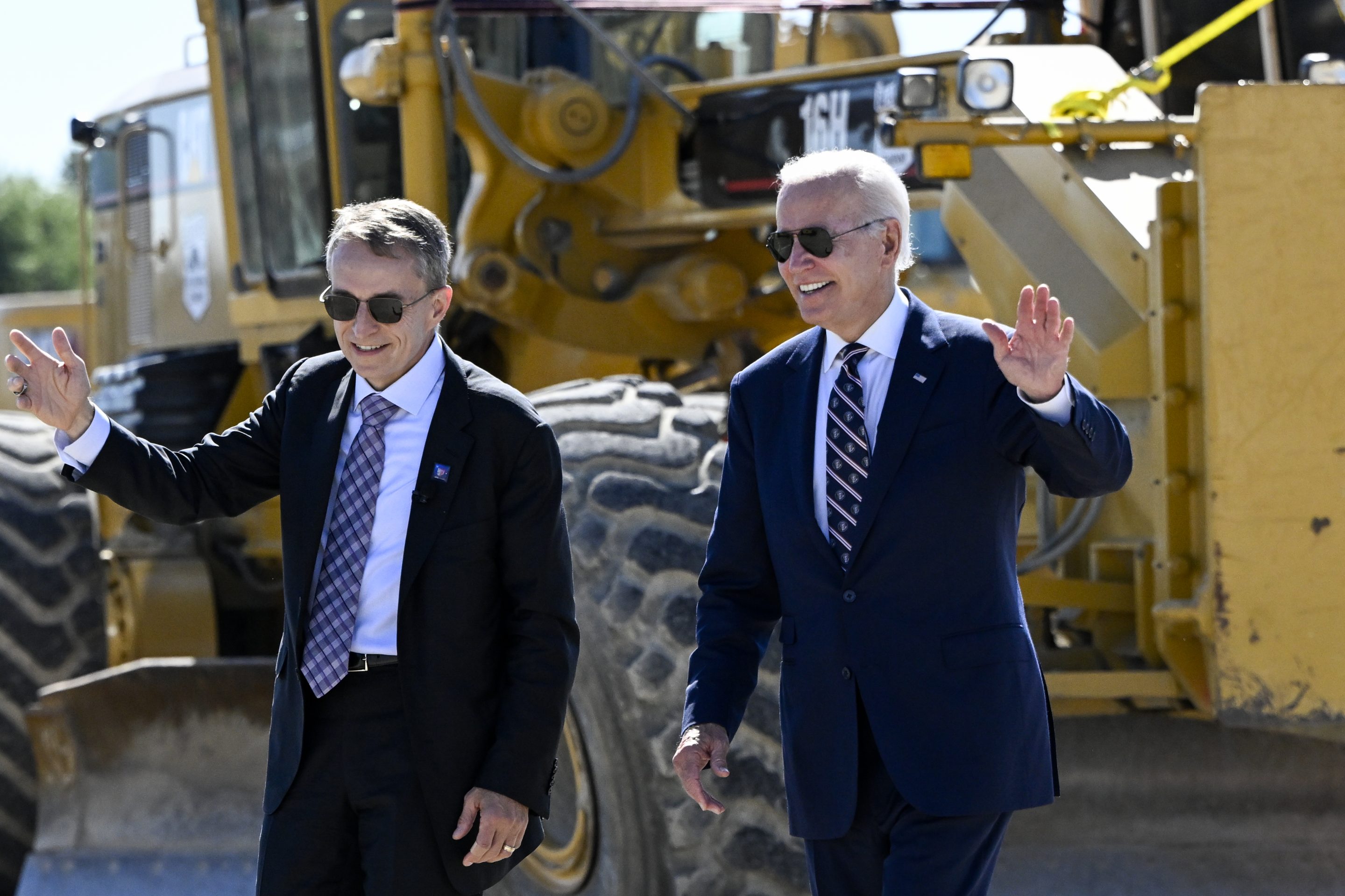 Intel CEO Pat Gelsinger (left) at the grounbreaking ceremony for a semiconductor manufacturing facility in Ohio on Sept. 9.