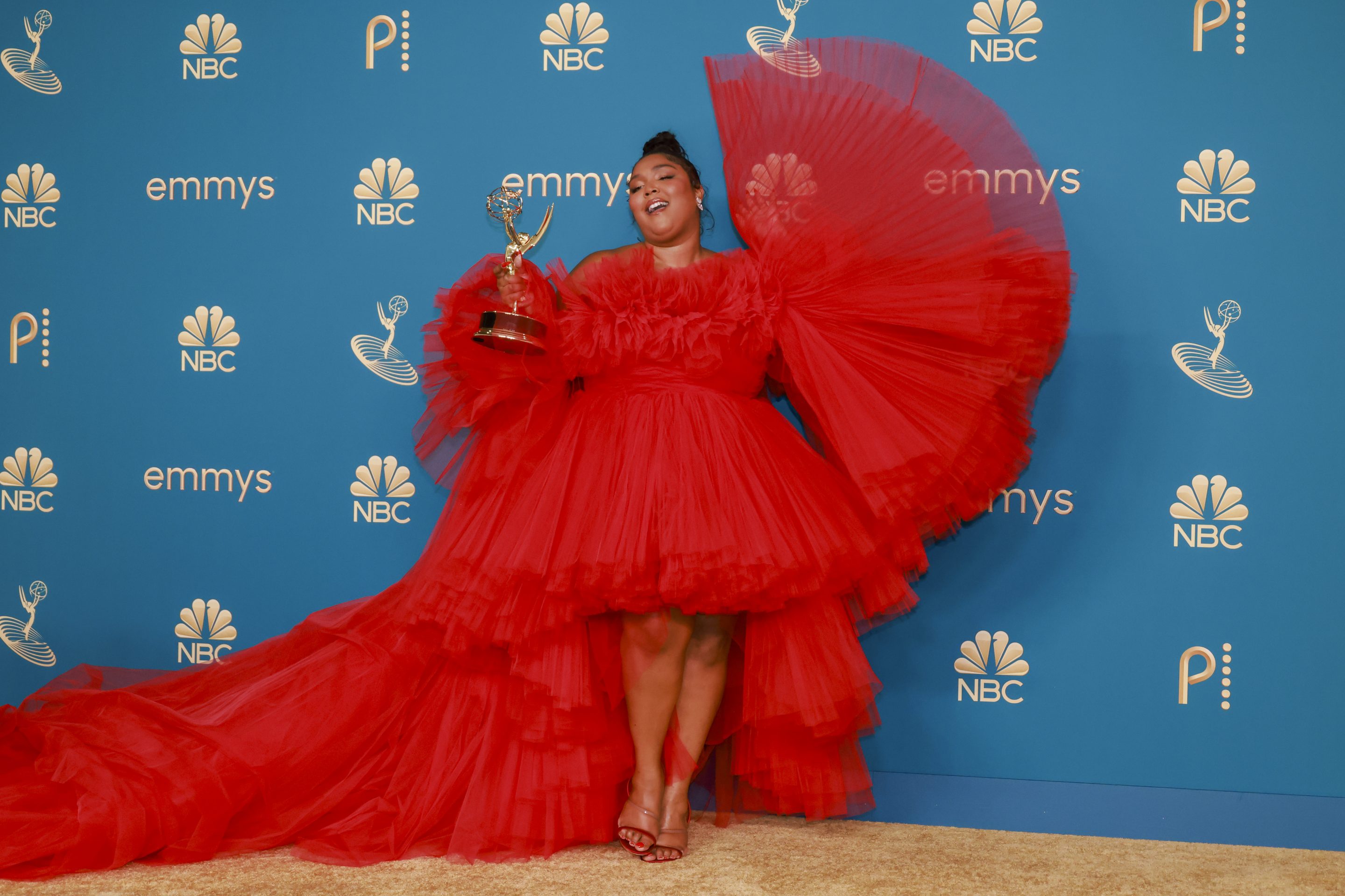 Lizzo on the red carpet at 2022 Emmy Awards. the