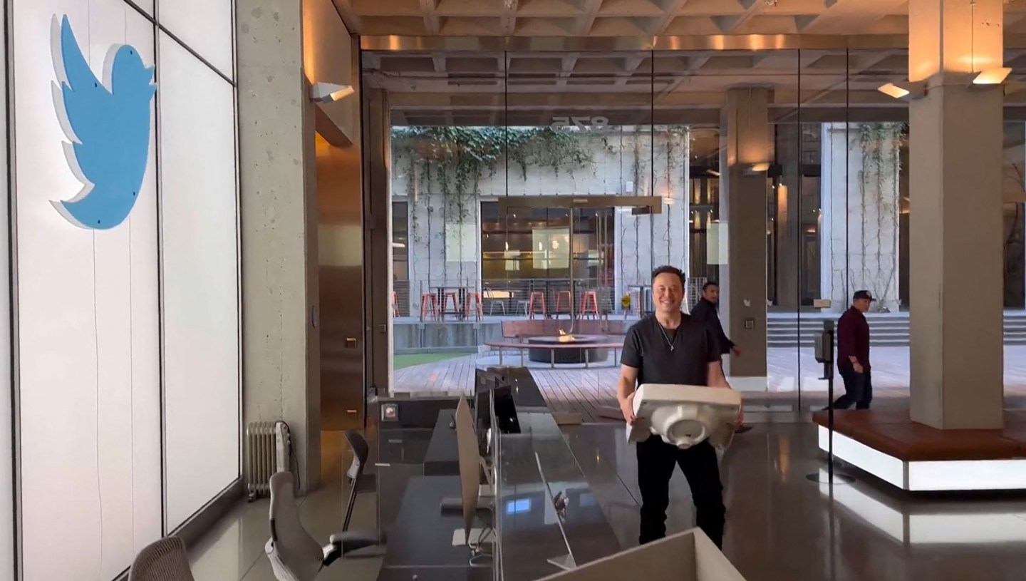 Musk orders all Twitter staff back to the office in first company-wide email — and any exceptions will need his personal approval