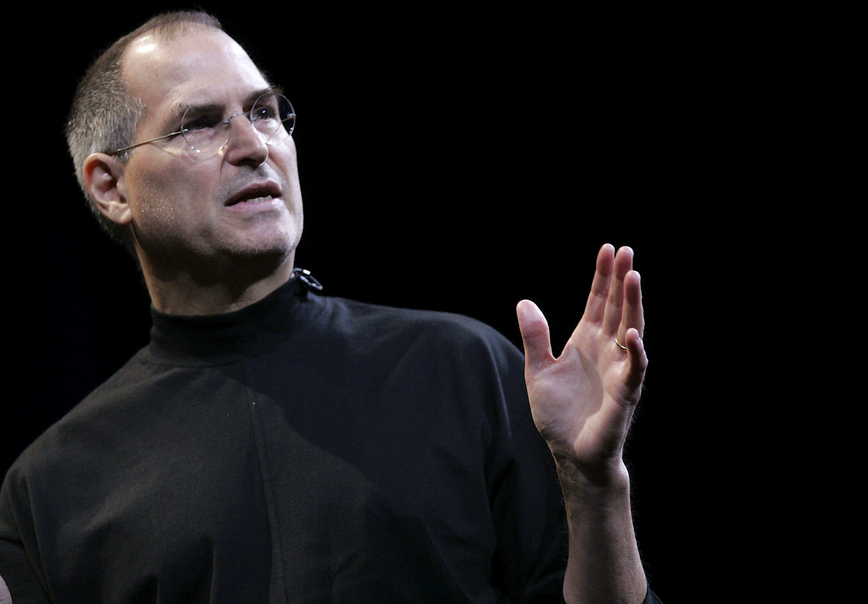 A “well used” pair of Birkenstocks owned by Steve Jobs have sold for $218,750.