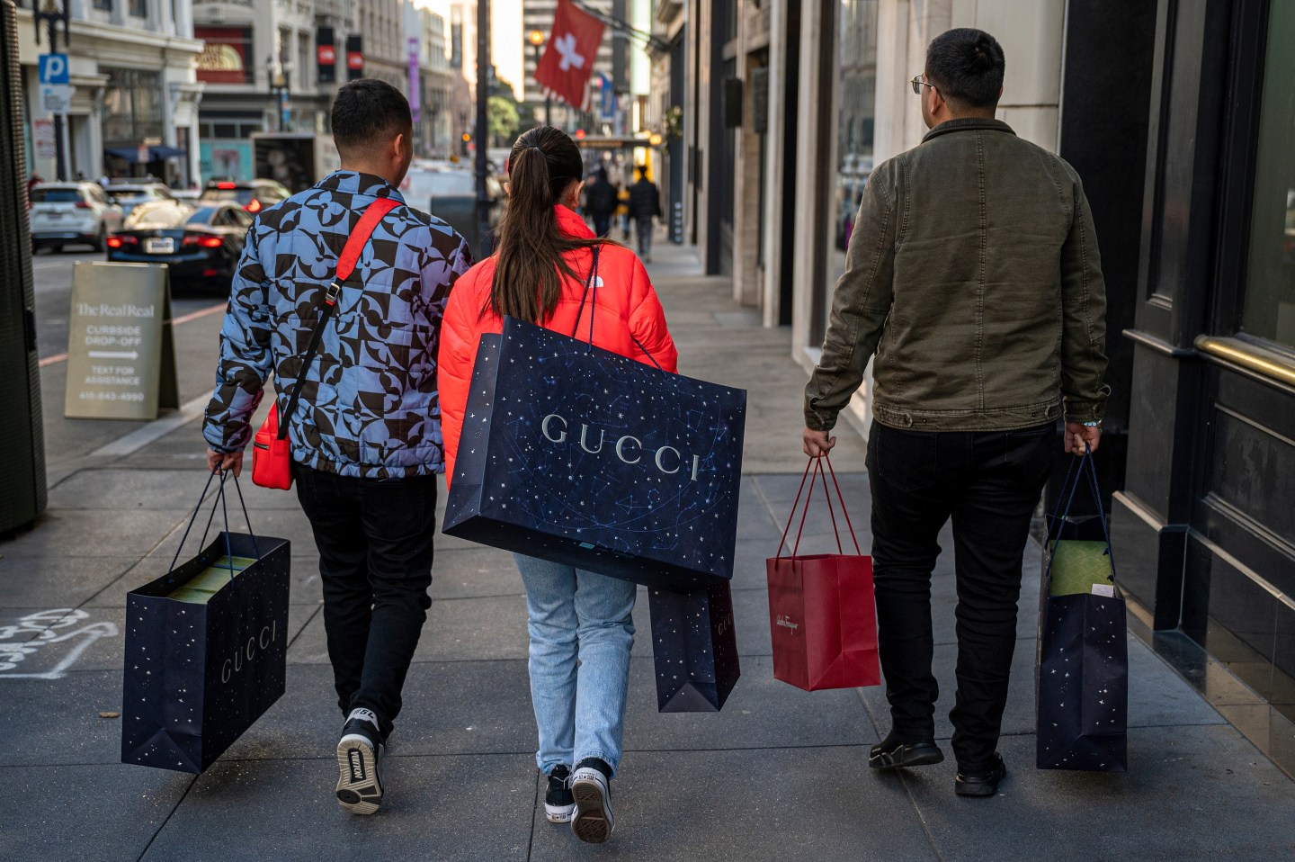 Holiday procrastinators are back in force. Blame inflation