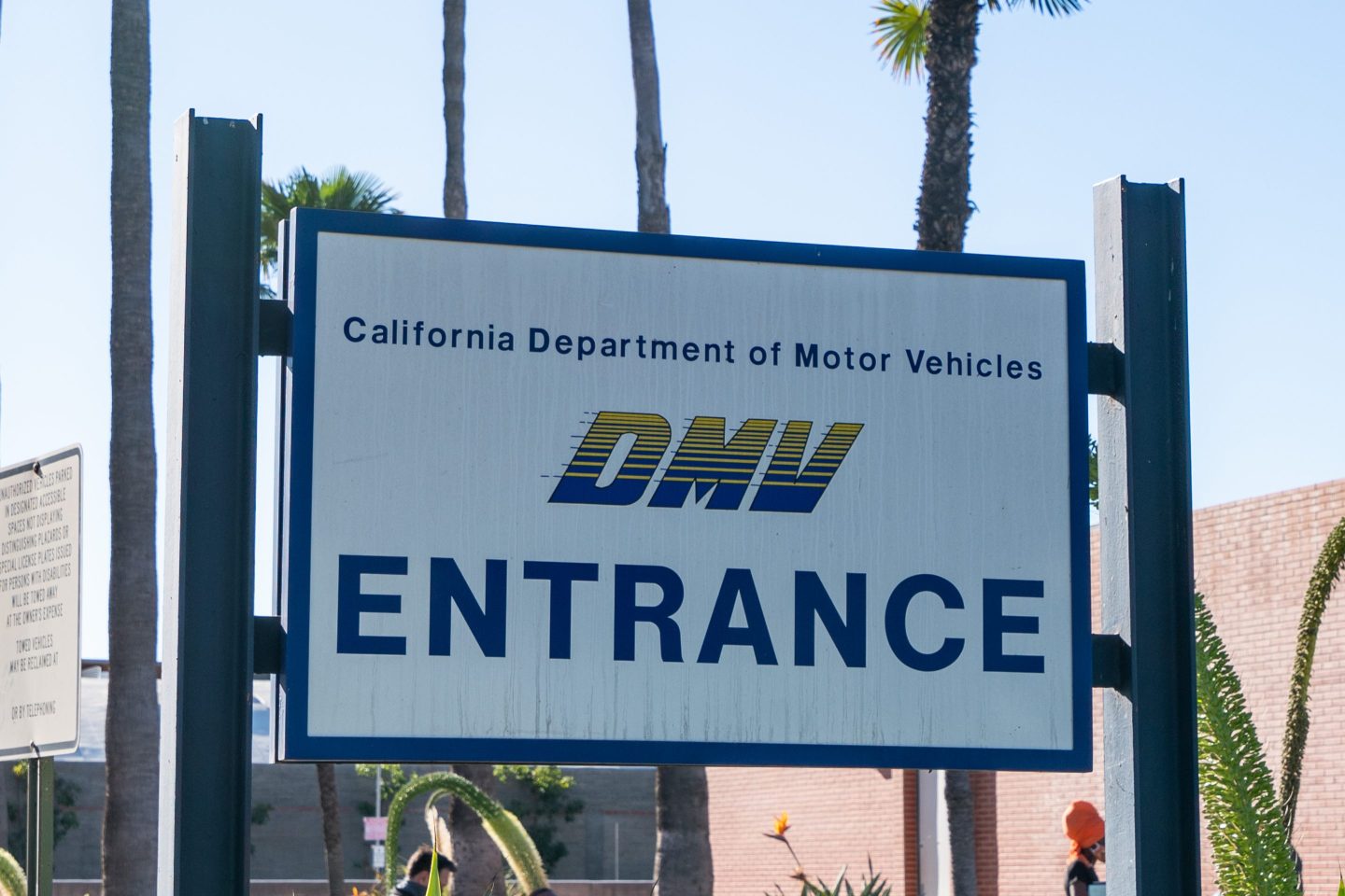 California DMV puts car titles on Tezos blockchain,  consumer applications on the way