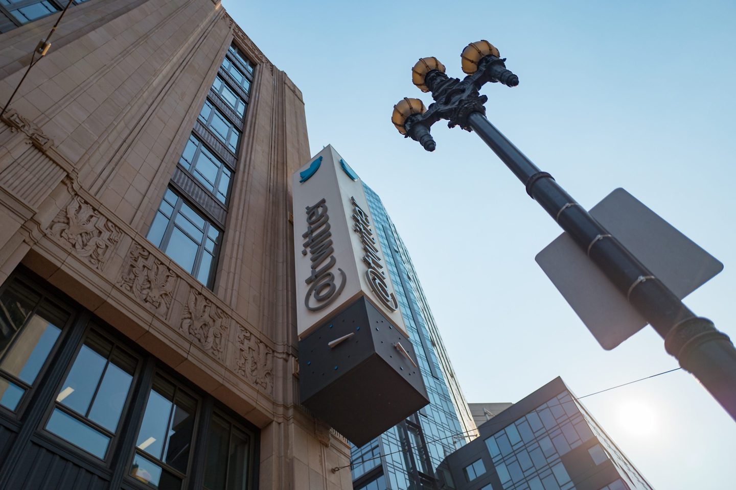 Fidelity is writing down its Twitter investment—will Sequoia and a16z be next?