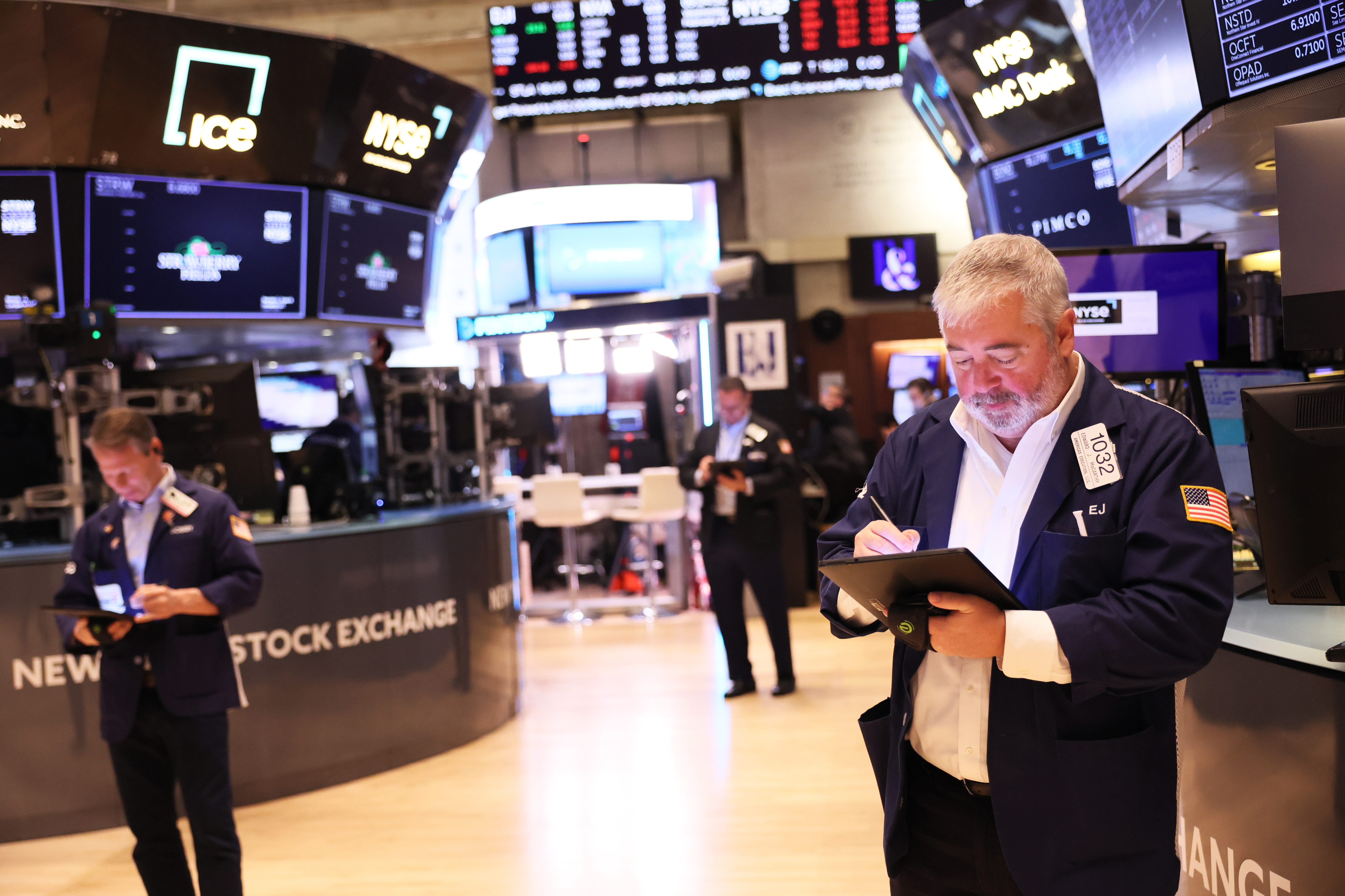 Traders work on the floor of the New York Stock Exchange during morning trading on February 22, 2023 in New York City.