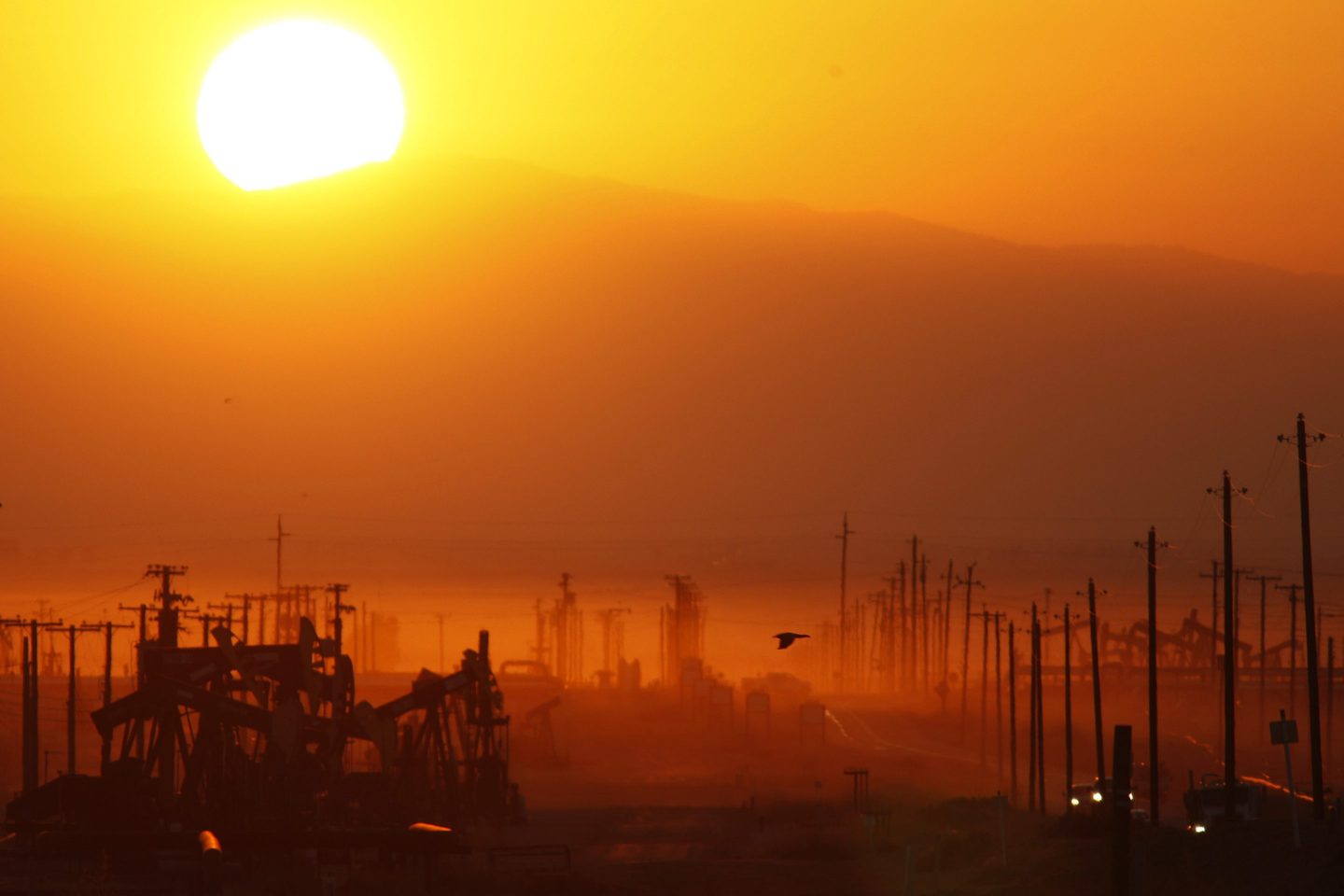 Don’t deploy solar geoengineering yet, UN warns