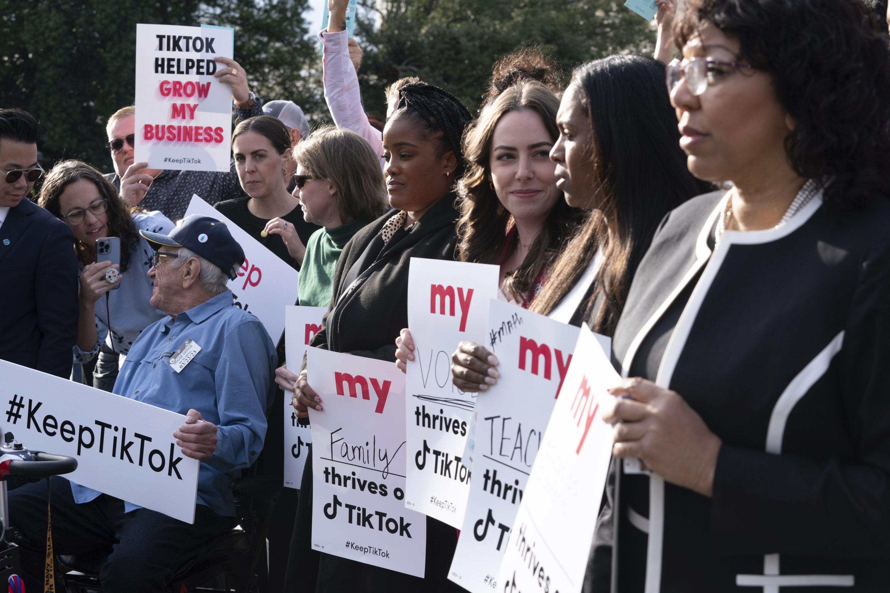TikTok supports in Washington, D.C.
