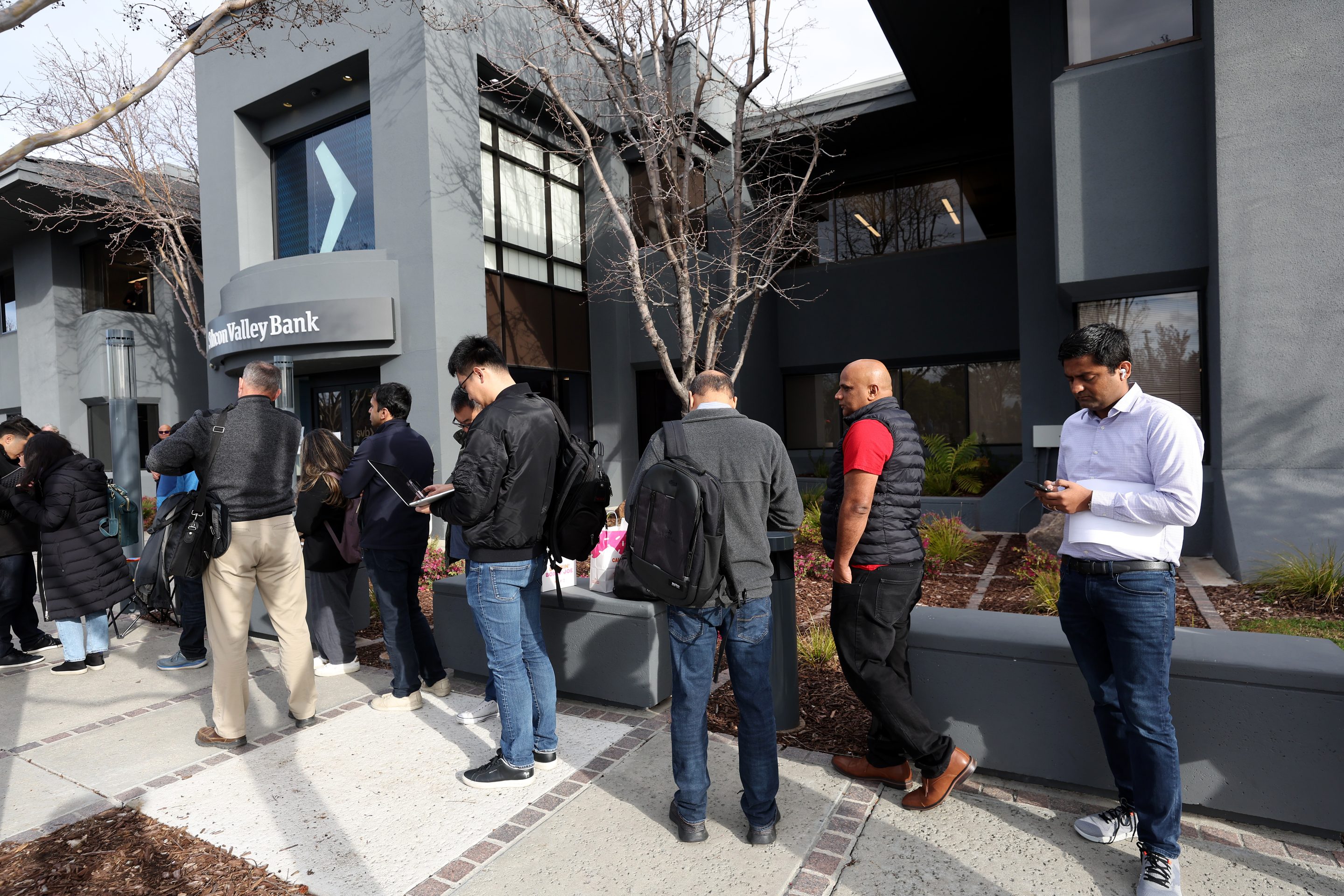 Startups and venture capital investors have a host of lingering questions about what happens to Silicon Valley Bank’s venture loans. 