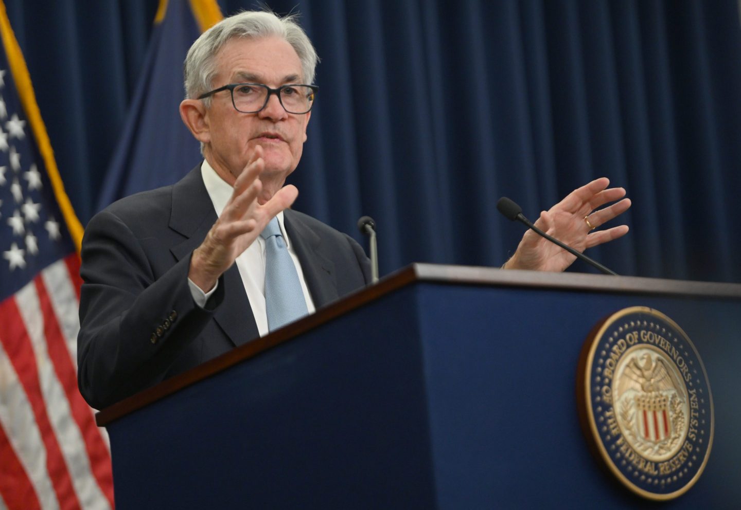 The metric Fed Chair Powell touted as the guide to economic troubles says a recession and rate cuts are coming this year