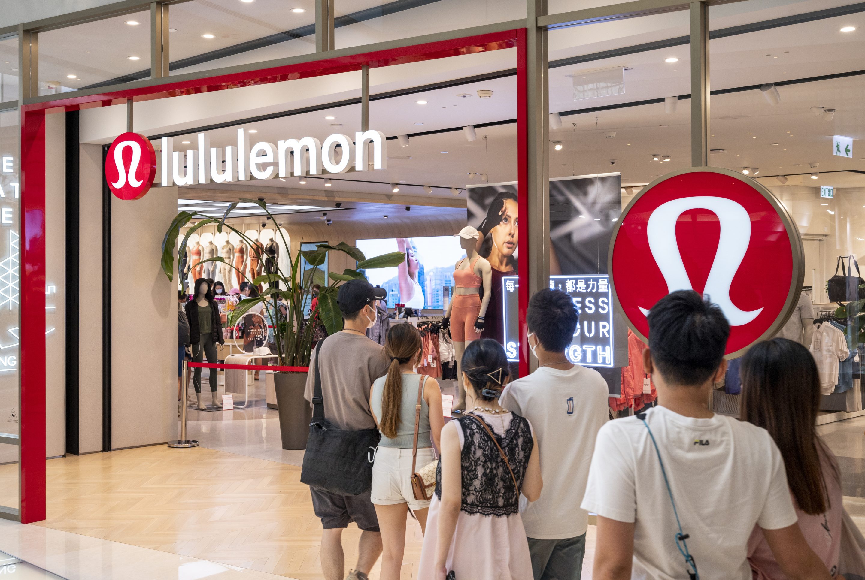 Lululemon organized a dupe swap in Los Angeles this past weekend.