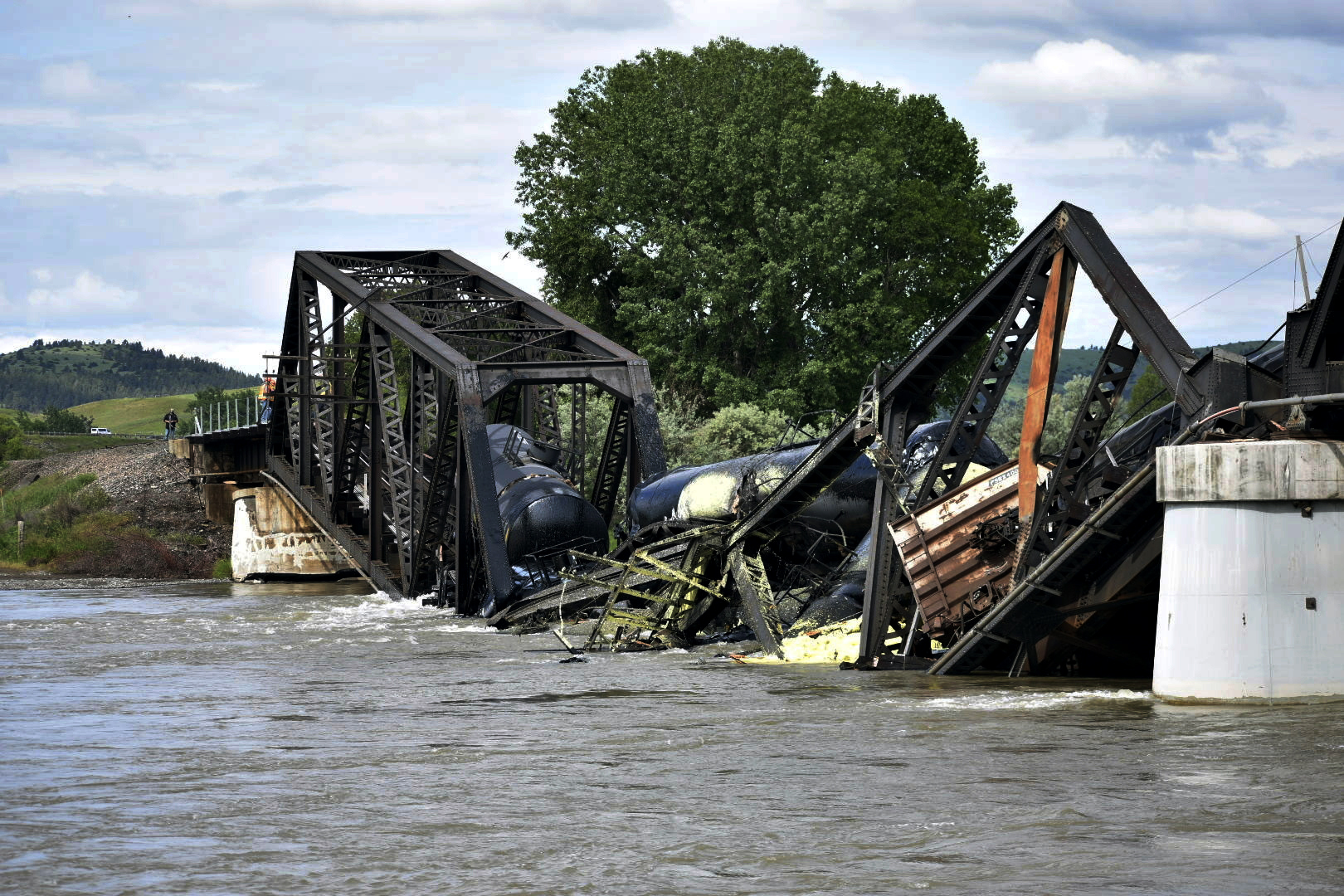 Yellowstone River bridge collapse