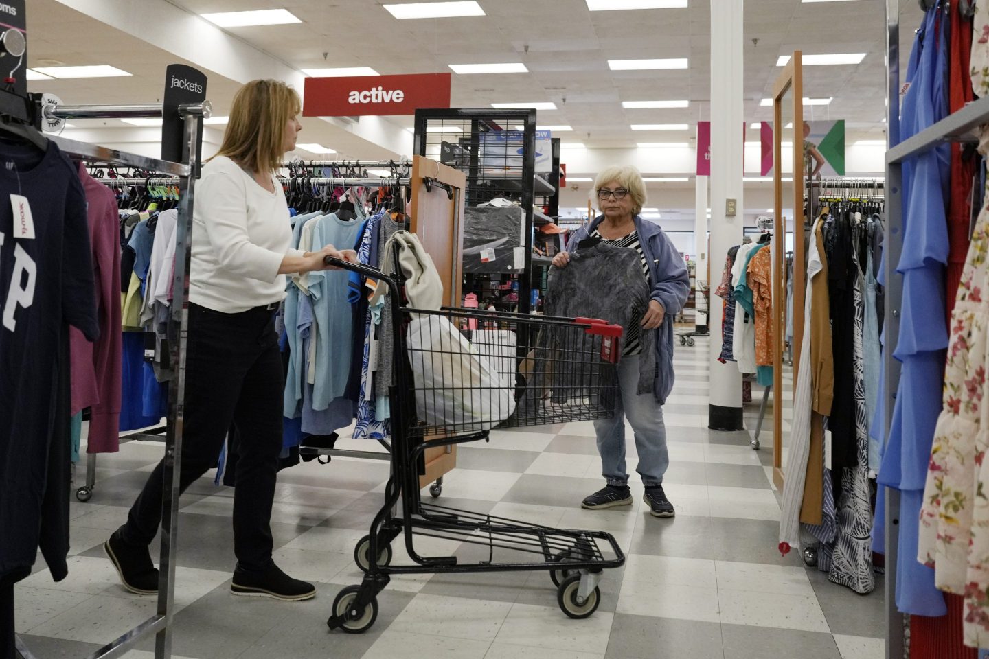 Economists scrambling to justify their recession predictions floated ‘rolling’ or ‘richcession’ theories, but maybe they were just wrong