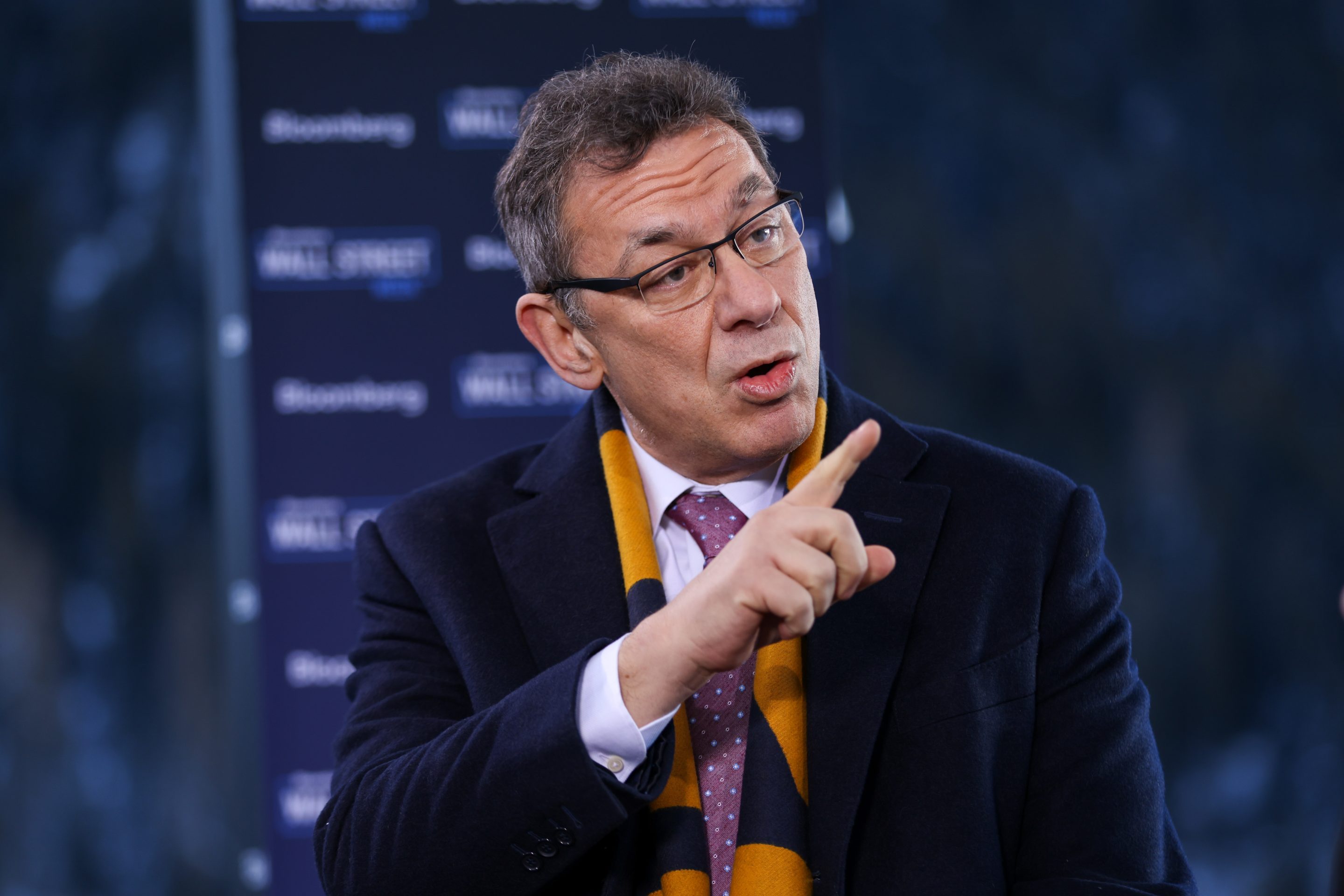Pfizer CEO Albert Bourla and Flagship Pioneering CEO Noubar Afeyan agreed last week to invest $100 million to help them find the next big drug.