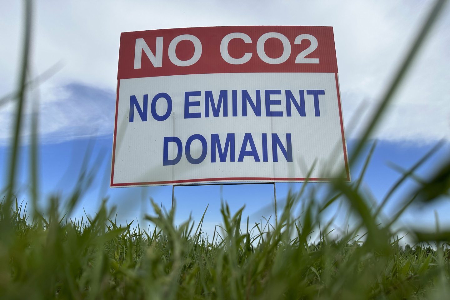 South Dakota regulators shoot down request for carbon dioxide pipeline that was meant to be part of a $5.5bn, 2,000-mile network through 5 states