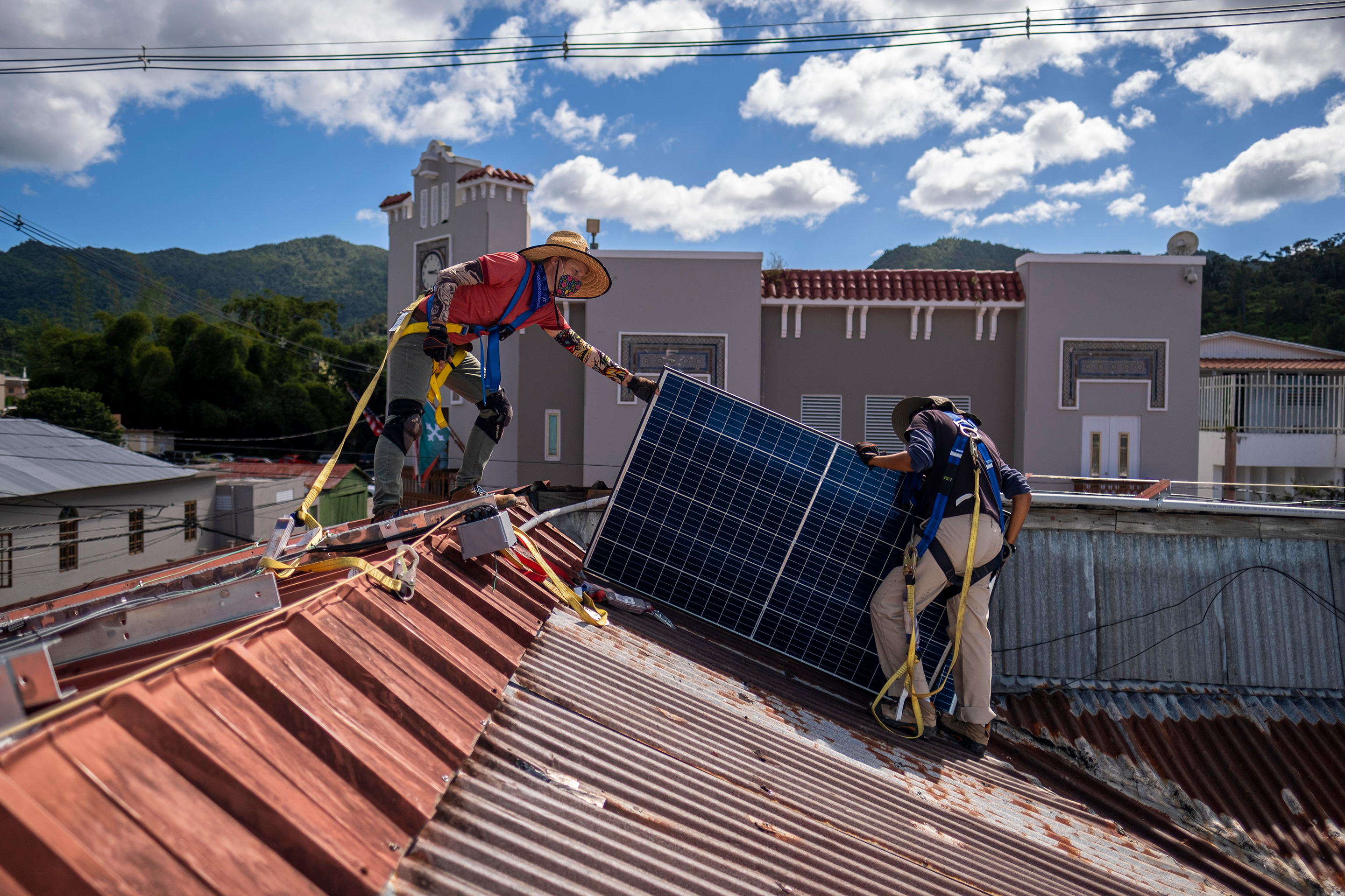 Alex Honnold's charity, The Honnold Foundation, will be one of the recipients of Aligned Climate Capital's donation.