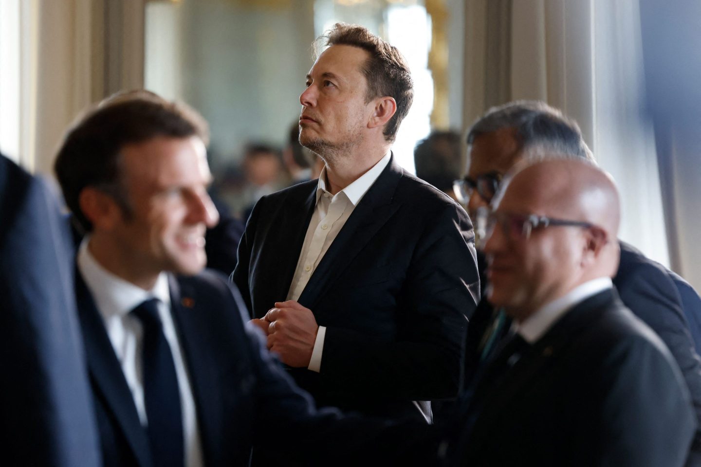 Elon Musk denies that he is considering pulling X out of the EU.