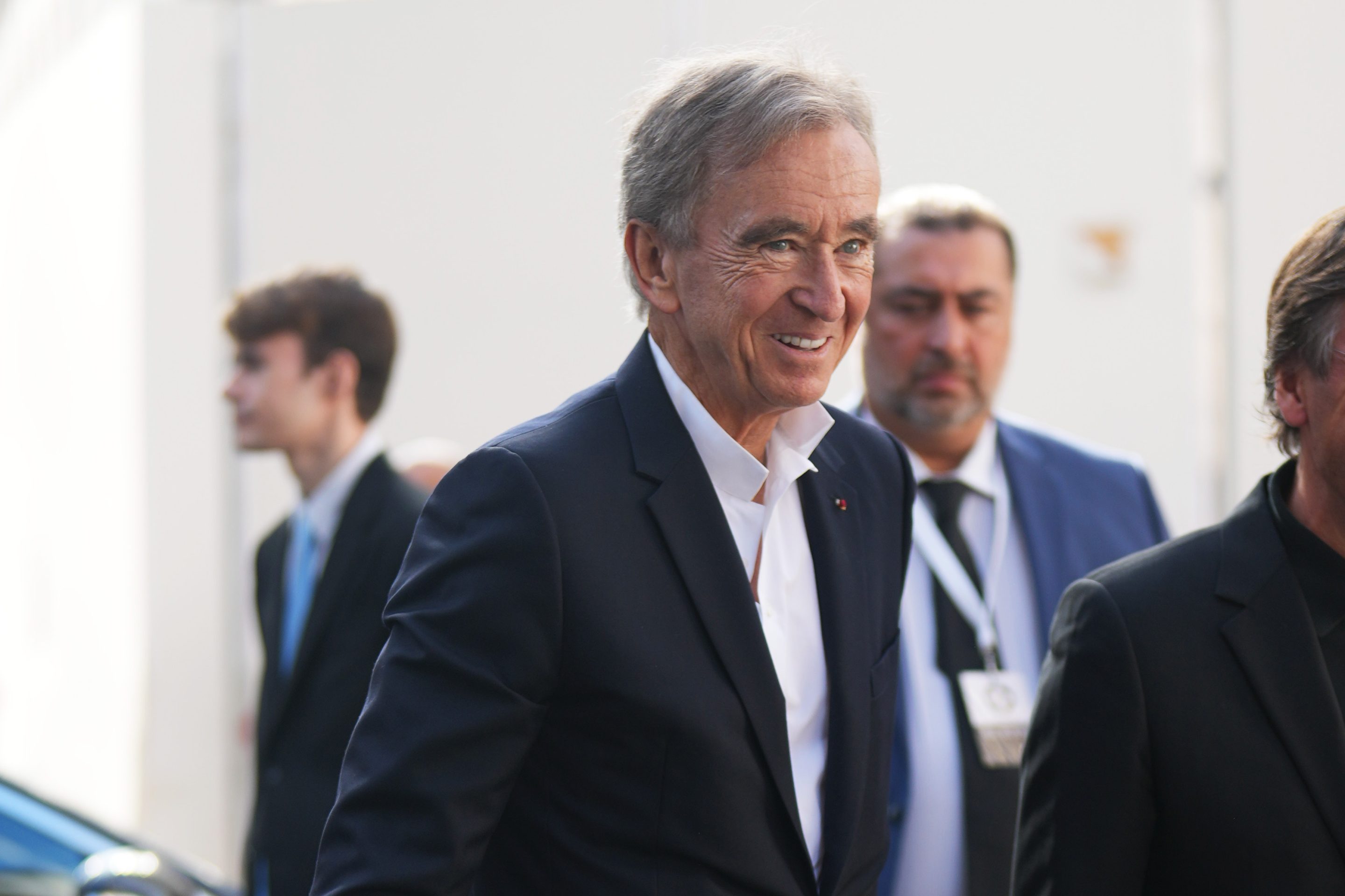 picture of bernard arnault smiling