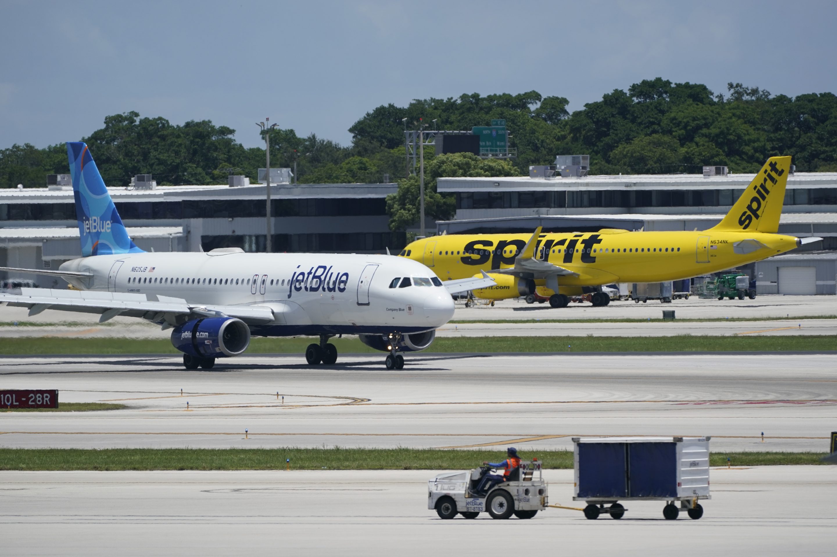 JetBlue, Spirit Airlines