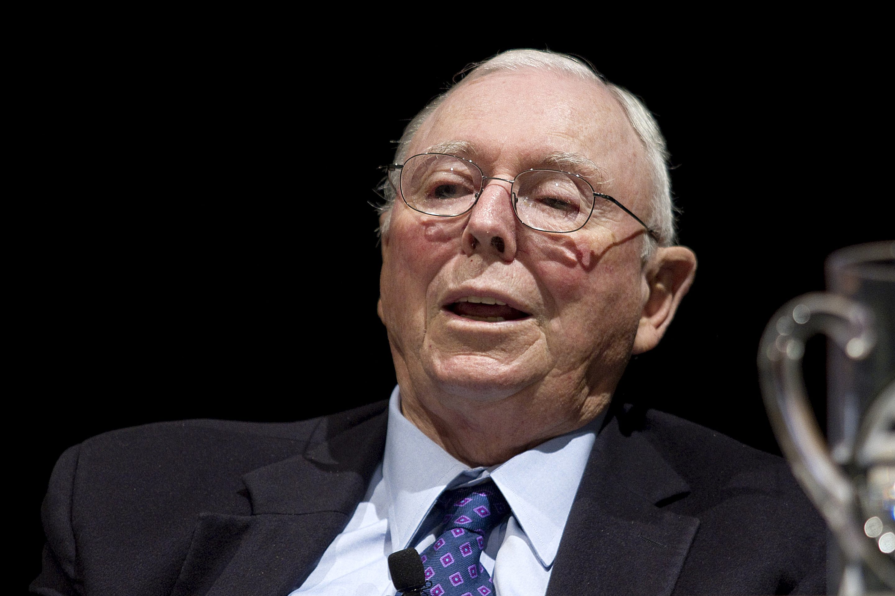Berkshire Hathaway's Charlie Munger says he's "never seen anybody" like BYD founder and CEO Wang Chuanfu, whom he calls a "natural engineer."