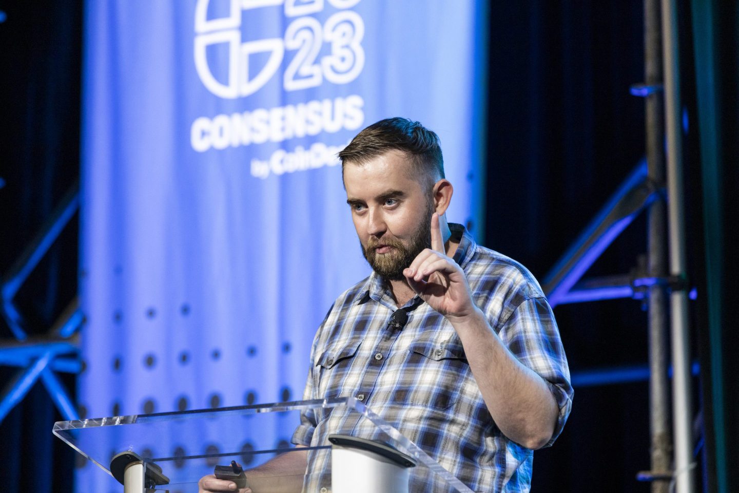 Sergey Nazarov is a cofounder of Chainlink Labs.